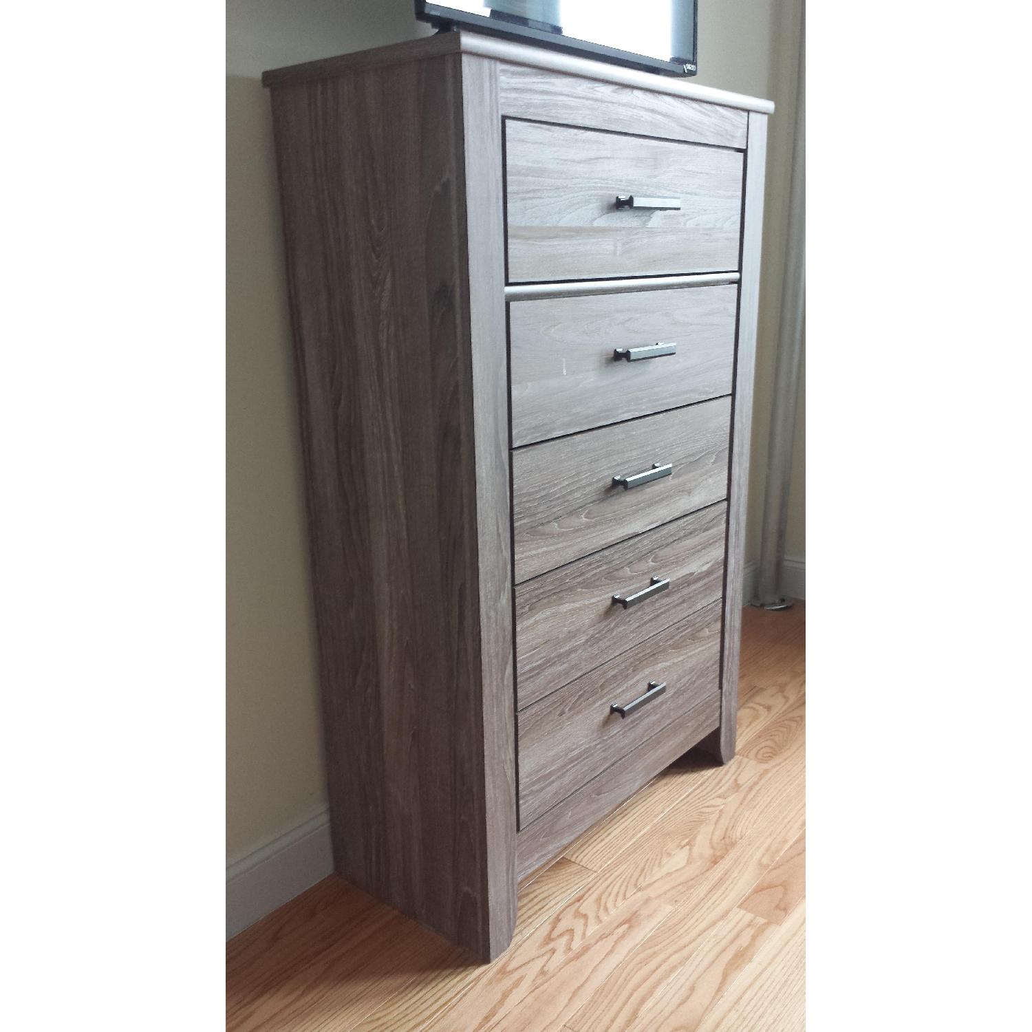 Ashley's Dresser + Nightstand - image-4