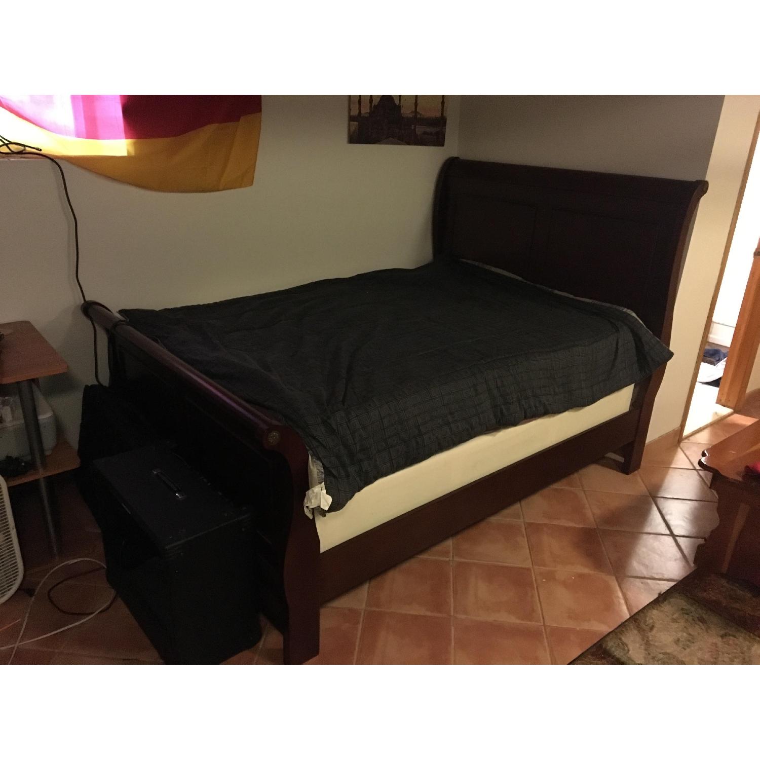 Bob's Louie Series Full Bed in Cherry Finish - image-2