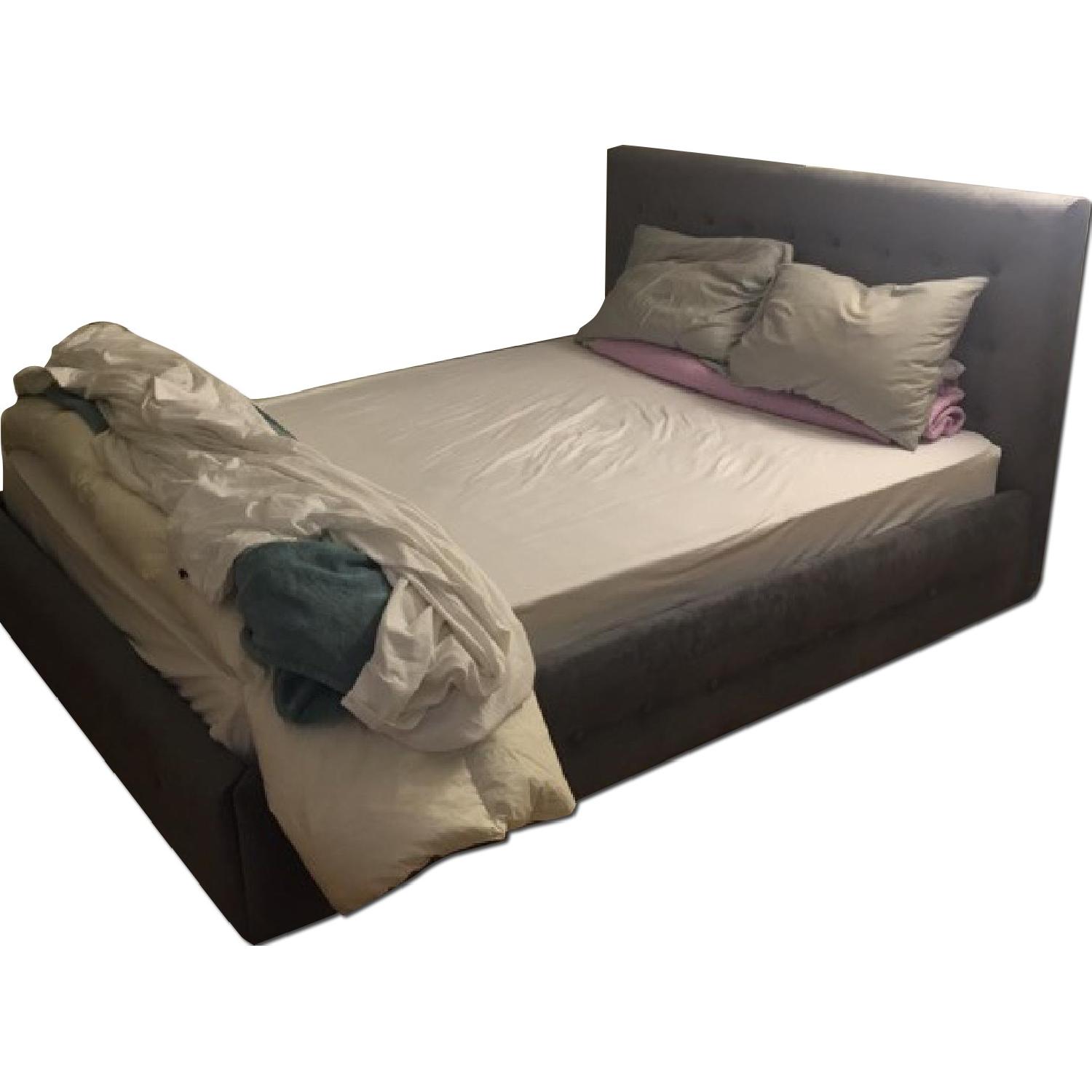 Braxton Studio Queen Size Pittman Contemporary Grey Tufted Bed - image-0