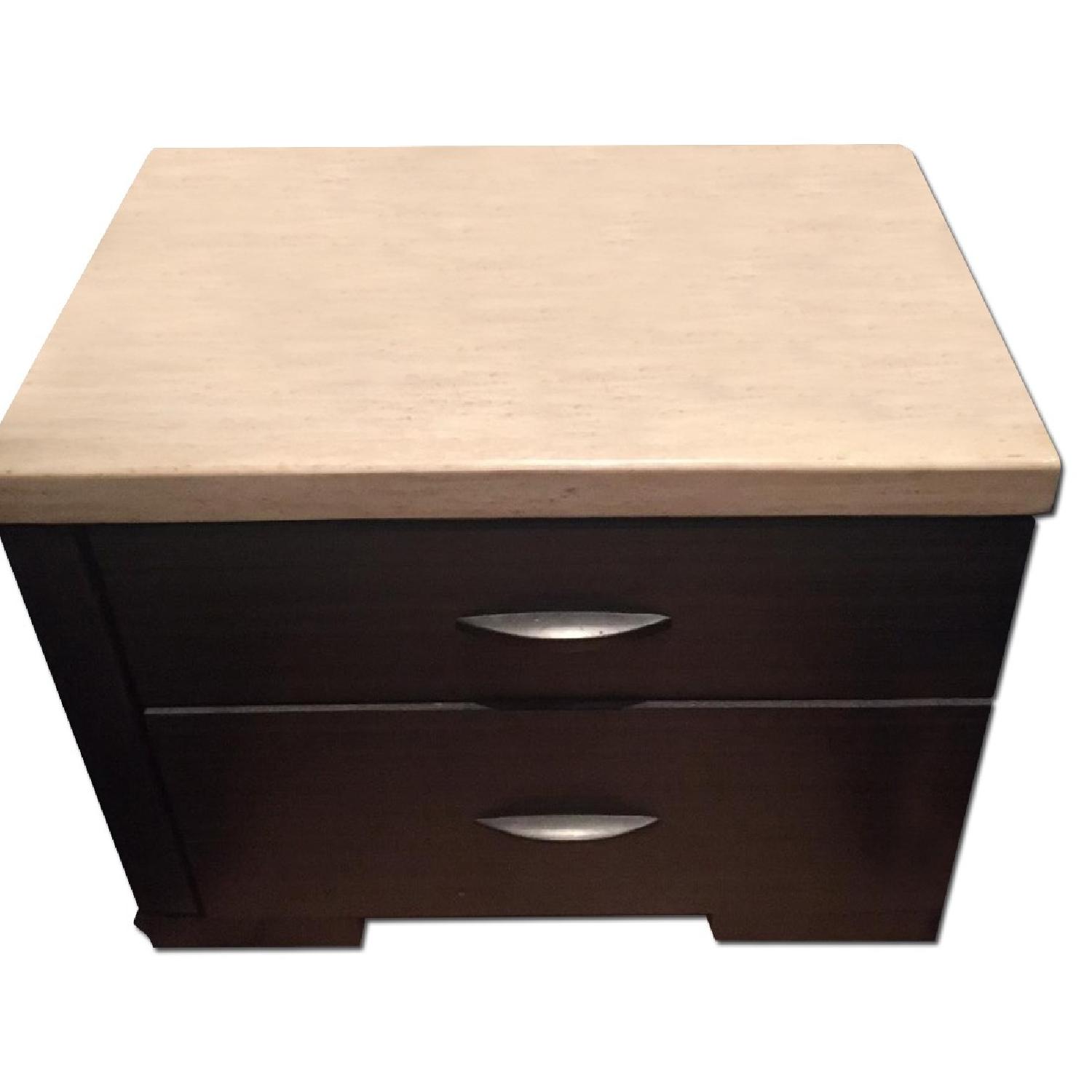 Sleek Black Queen Bedroom Set - image-8