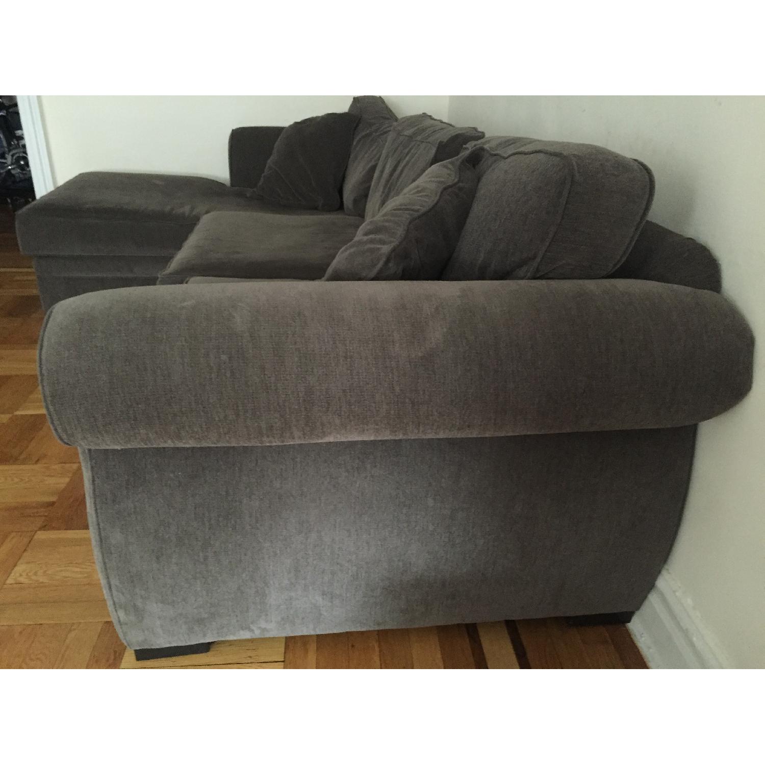 Jonathan Louis Devon Sectional w/ Chaise - image-3
