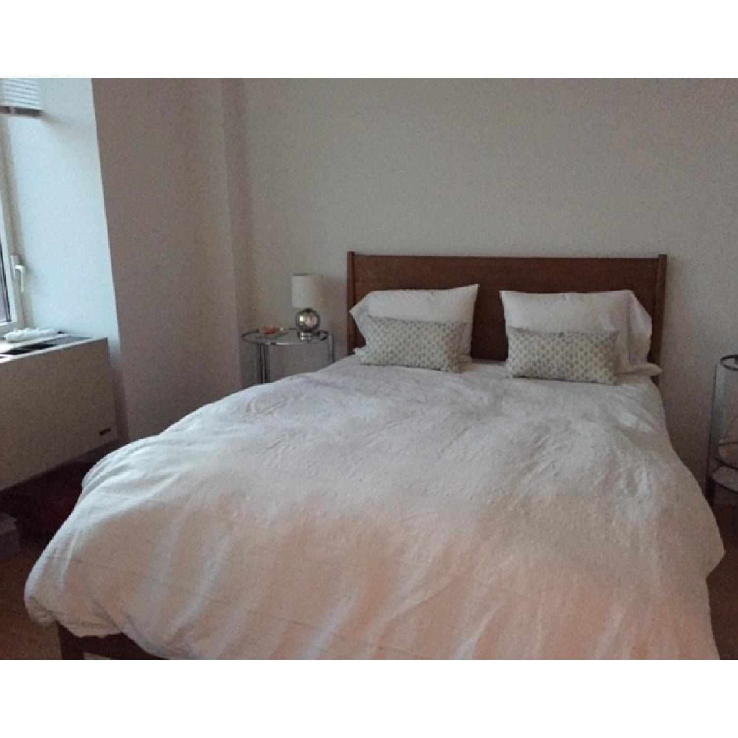 West Elm Mid-Century Acorn Queen Size Bed - image-5