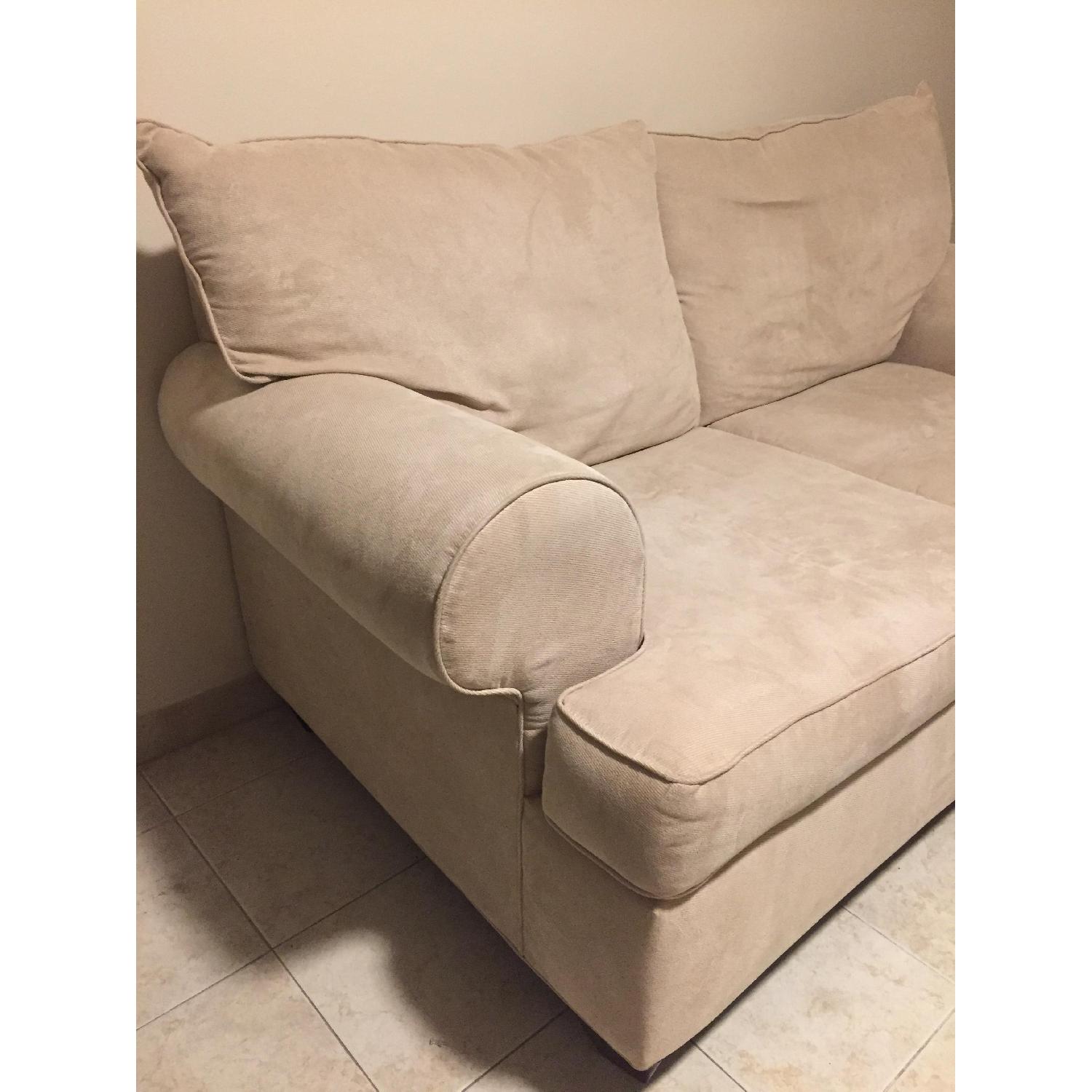 Raymour & Flanigan Vegas Loveseat - image-3