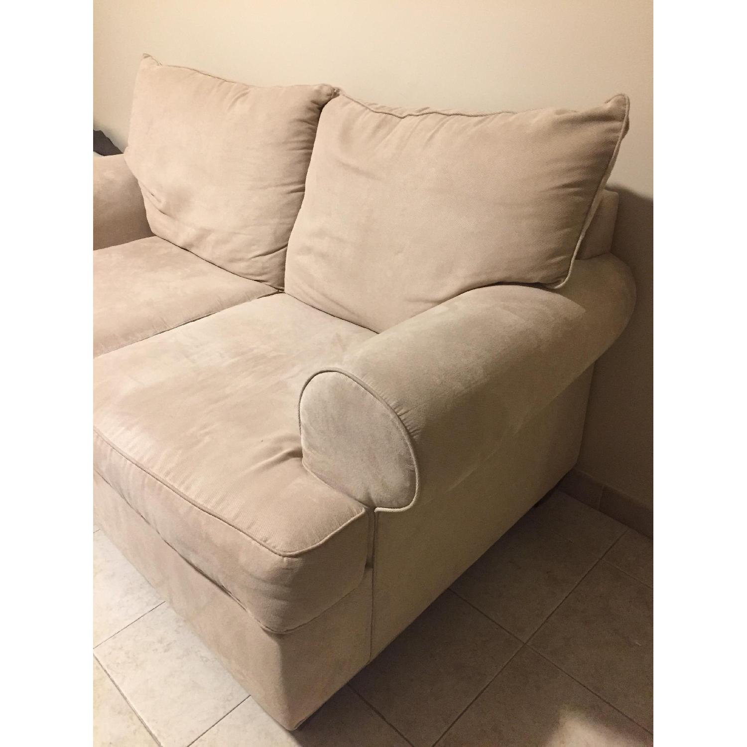 Raymour & Flanigan Vegas Loveseat - image-4