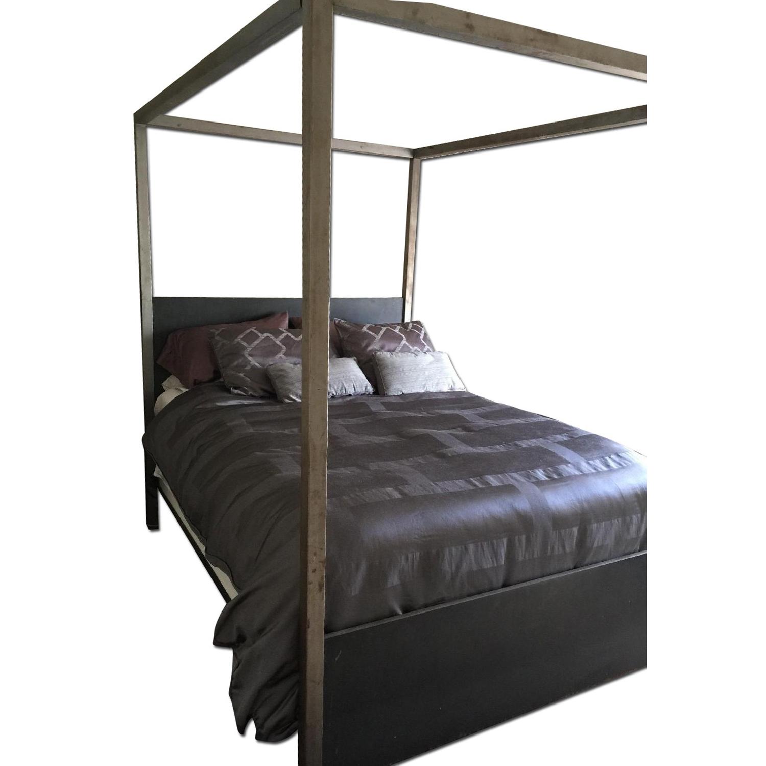 Desiron Queen Steel Bed - image-0