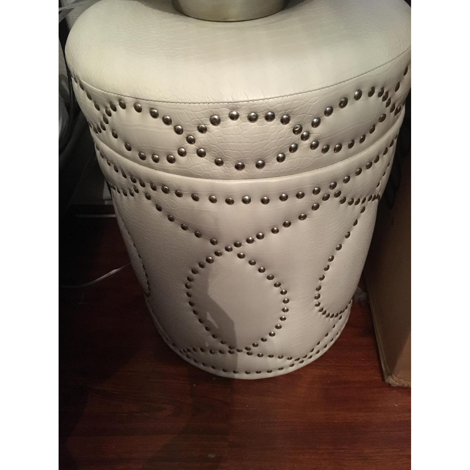 Accent Table/Ottoman - image-2