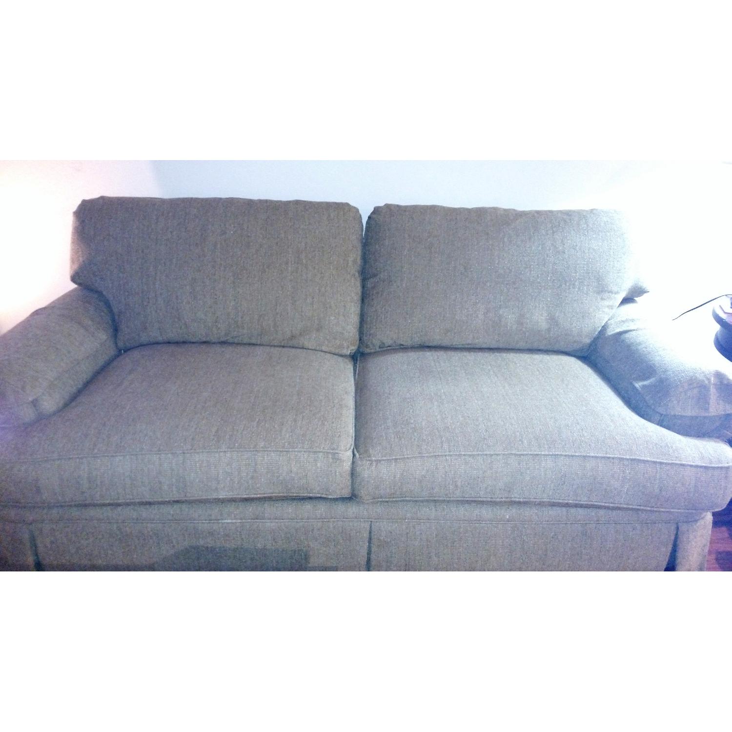 Bassett Furniture Sofa in Light Green - image-4