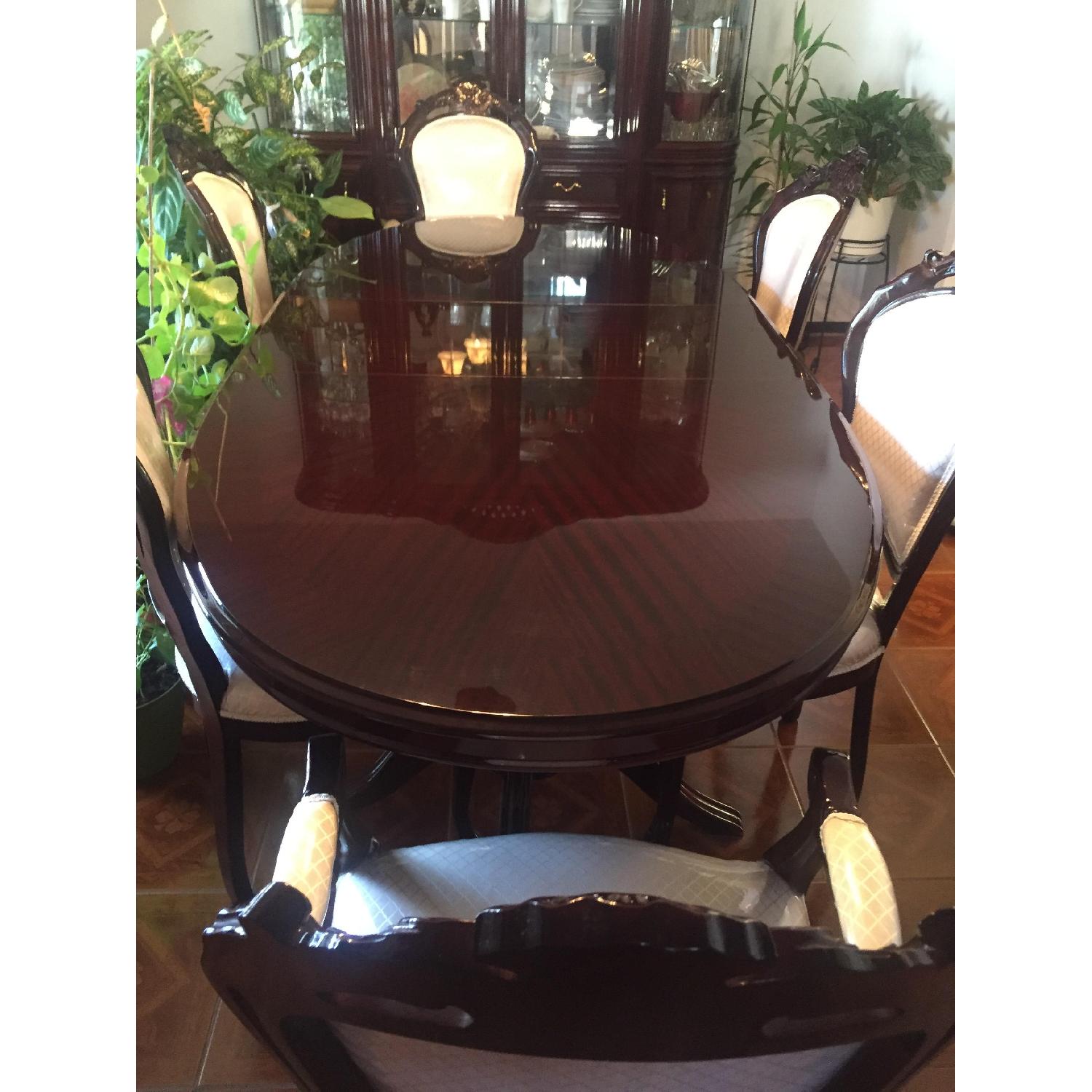 Dining Table w/ 6 Chairs + China Cabinet. - image-6