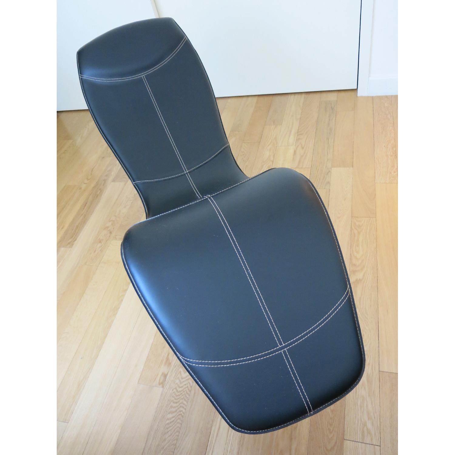 Black Leather & Chrome Chaise Lounge - image-5