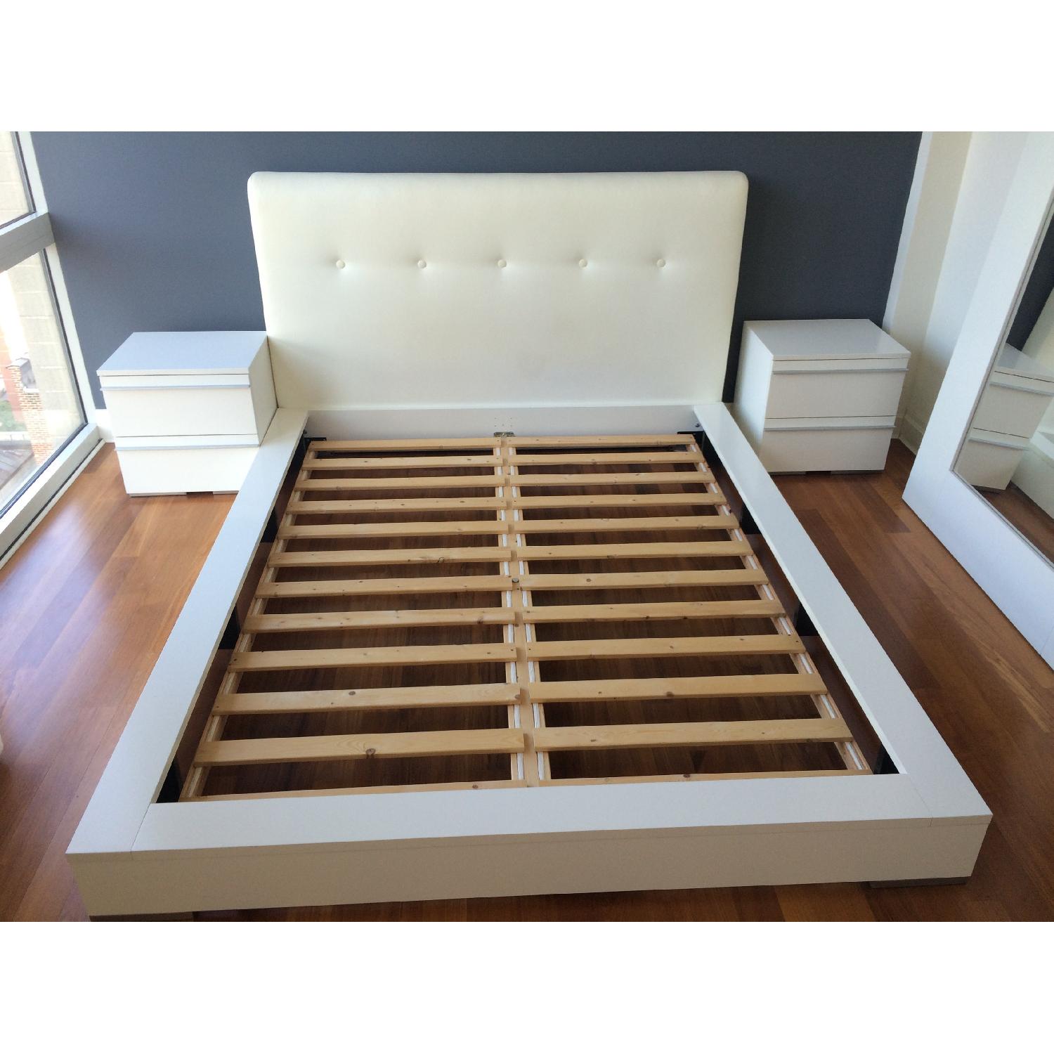 Boconcept 5 Piece Bedroom Set - image-4