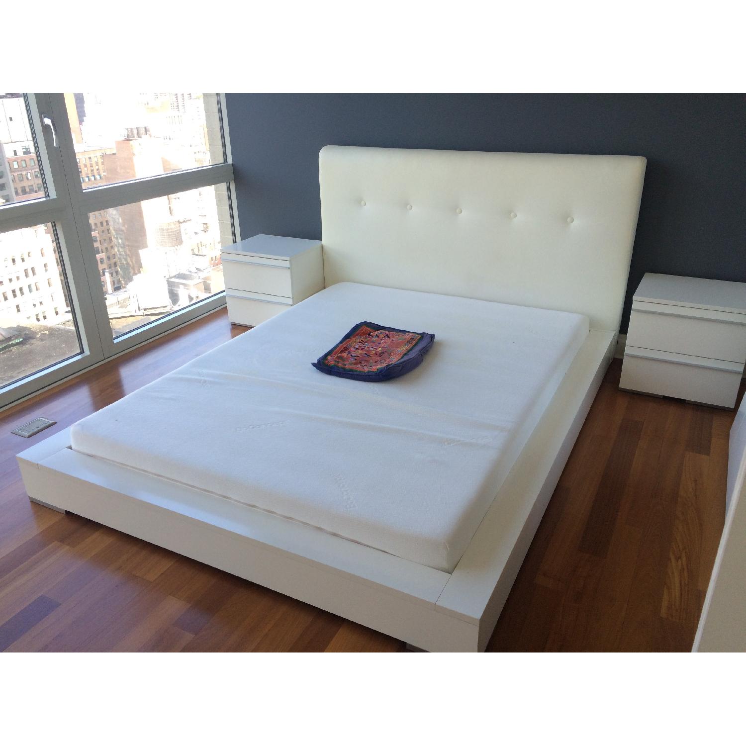 Boconcept 5 Piece Bedroom Set - image-8