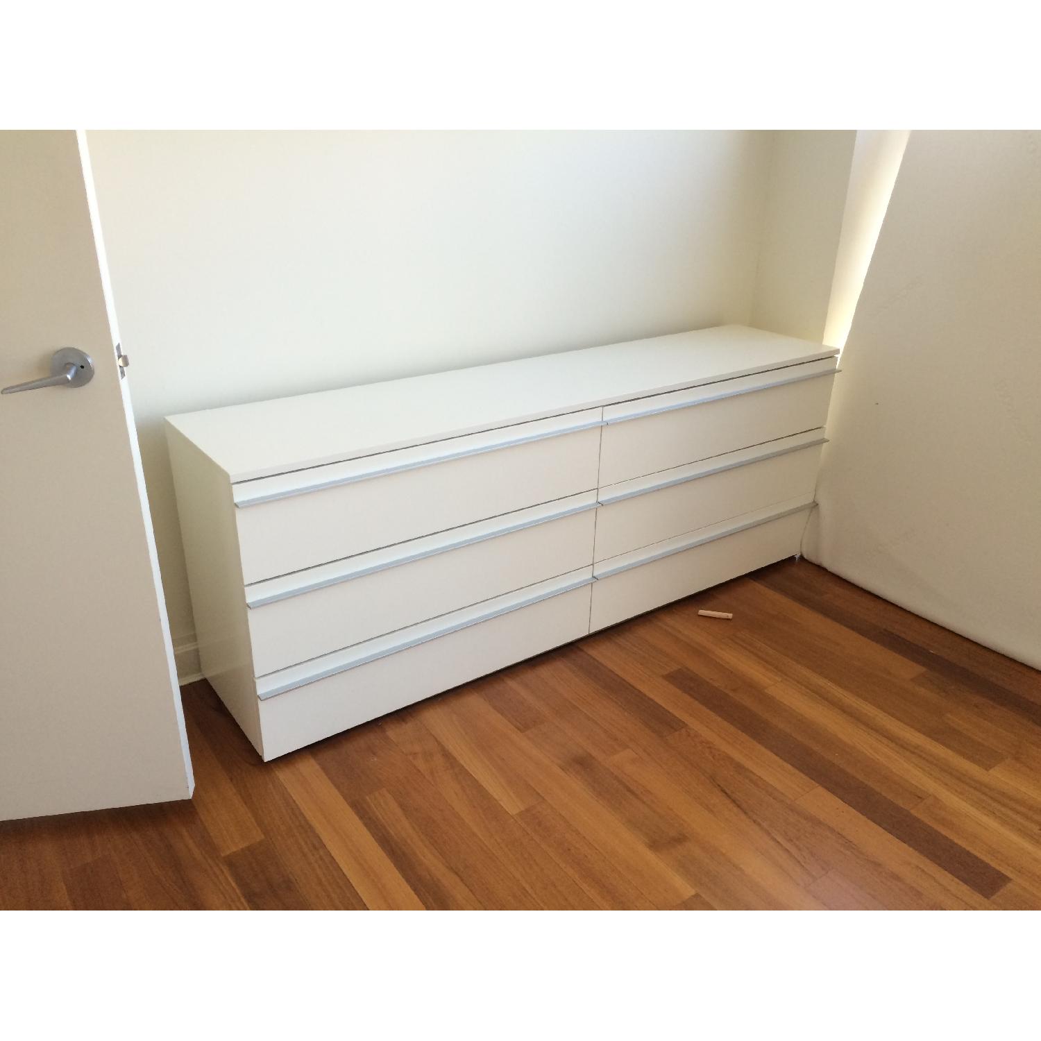 Boconcept 5 Piece Bedroom Set - image-15