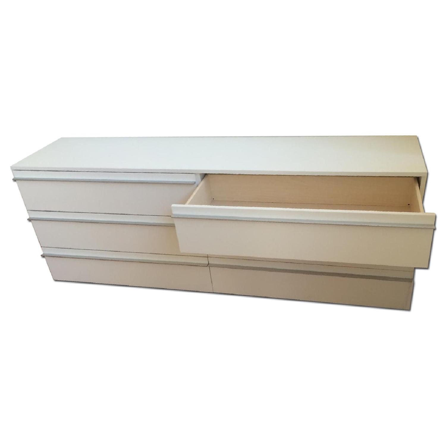 Boconcept 5 Piece Bedroom Set - image-18