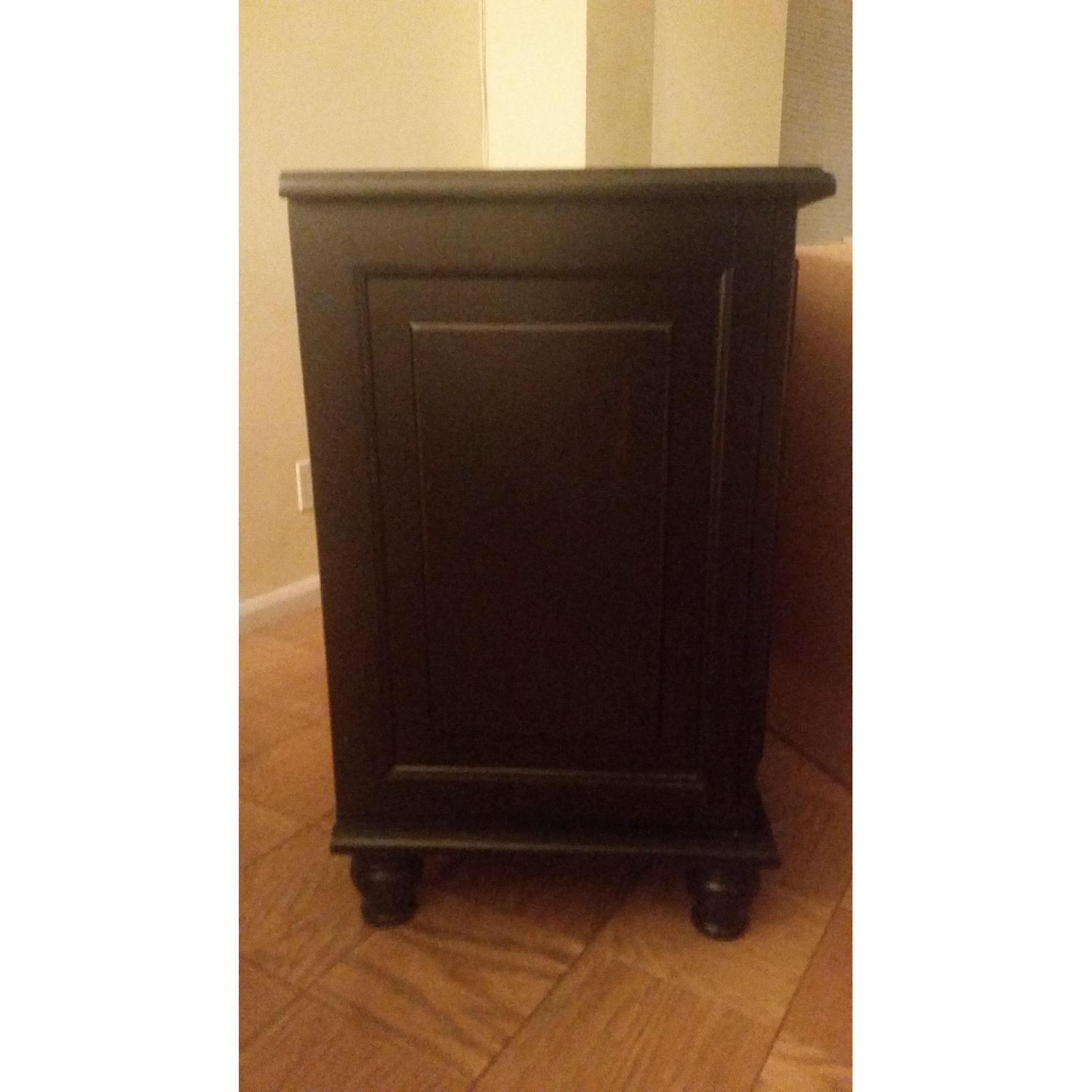 Pottery Barn Queen Size Bed Frame + Dresser + Bedside Table - image-7