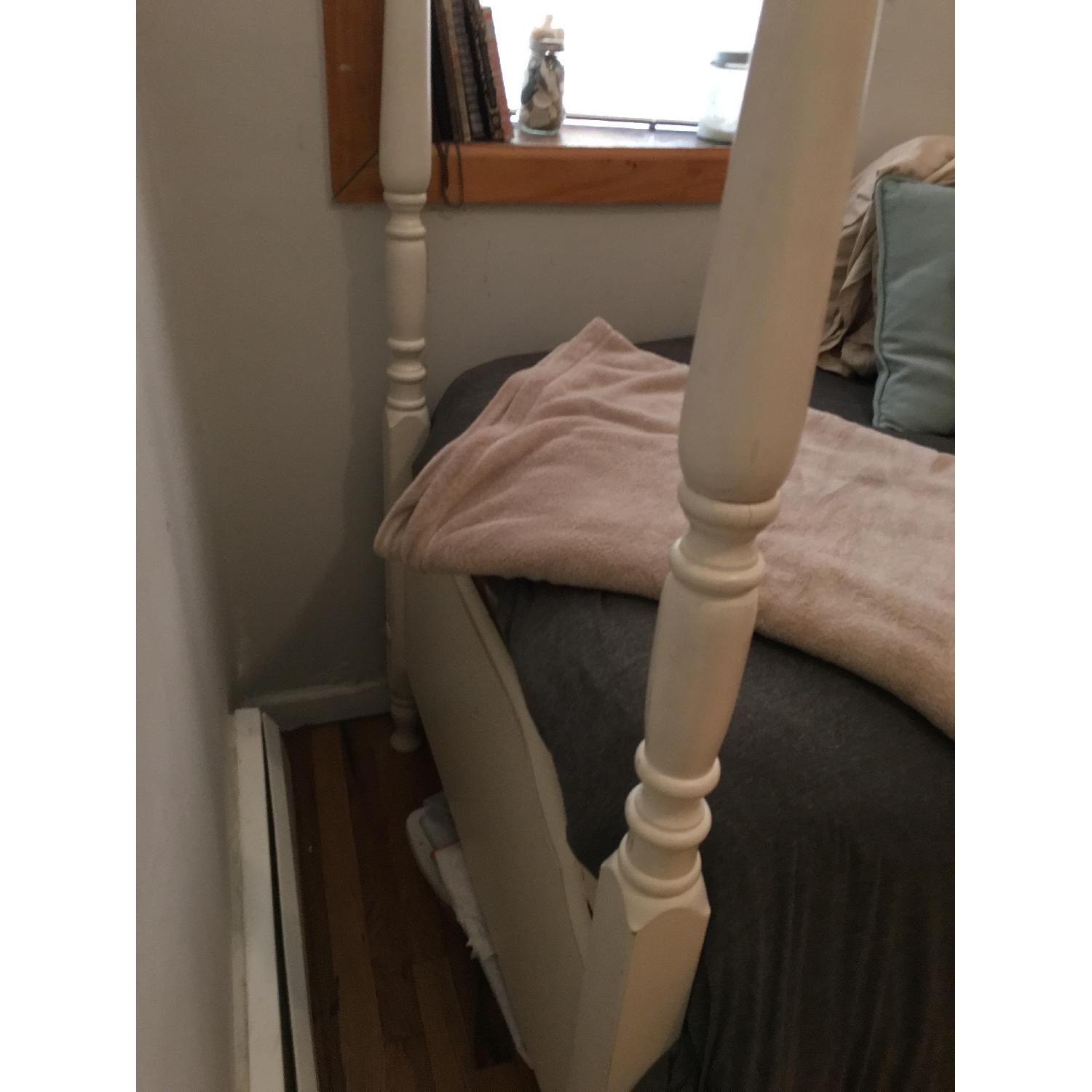 Wolf's Legacy Classic.Twin High Poster Bed Frame - image-3