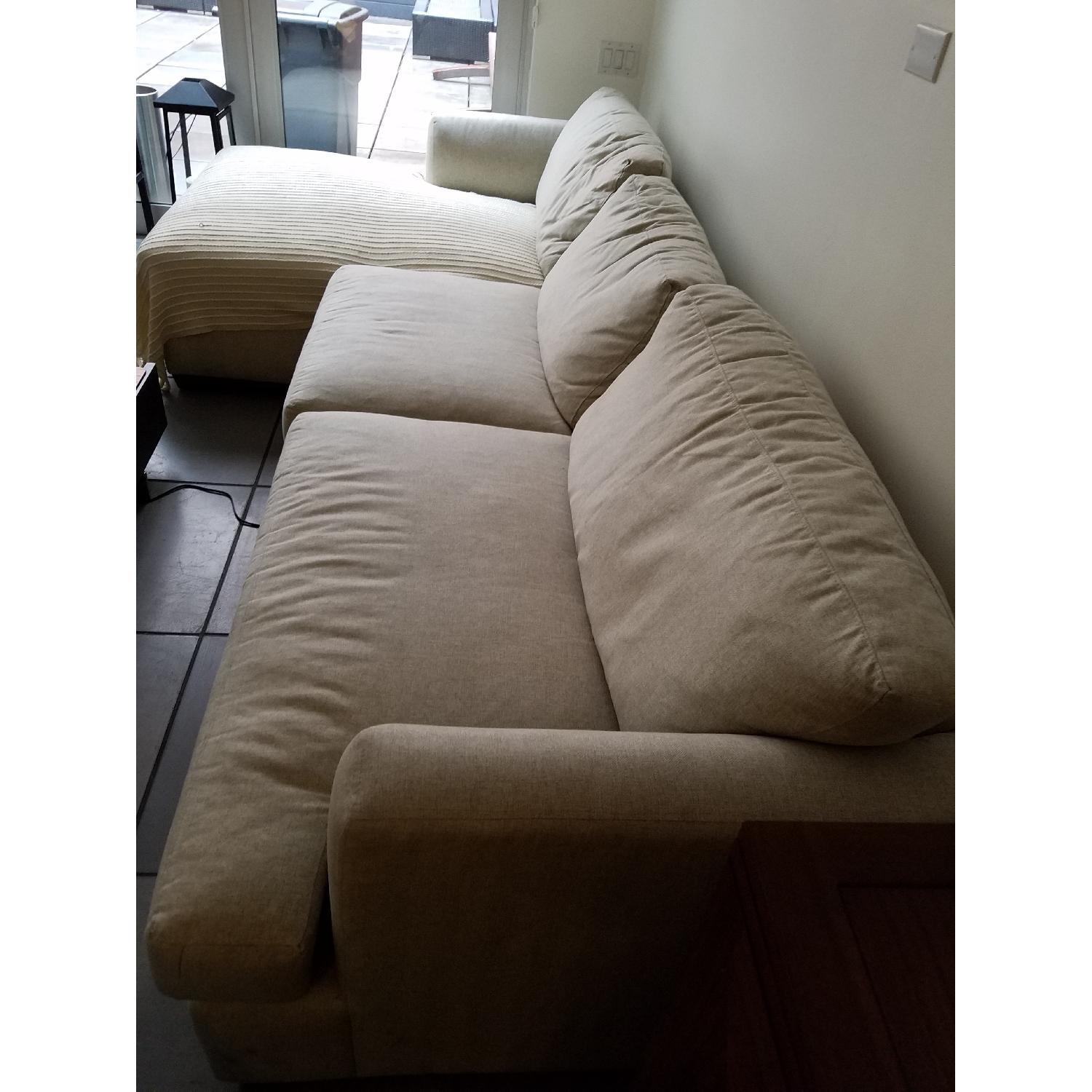 Jennifer Convertibles Sectional Sofa w/ Chaise AptDeco