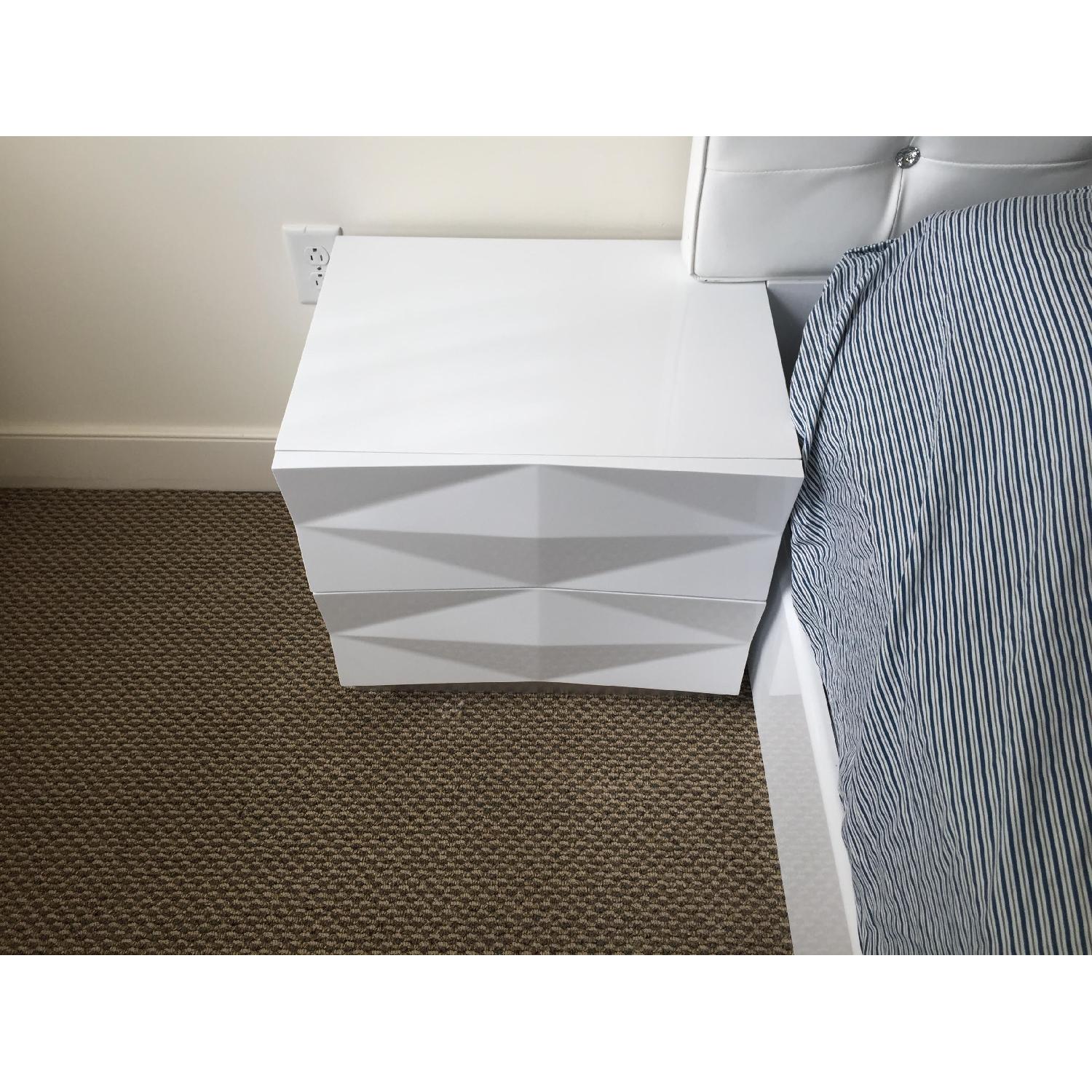 J&M Furniture Queen Size Bed Frame + 2 Nightstands - image-3