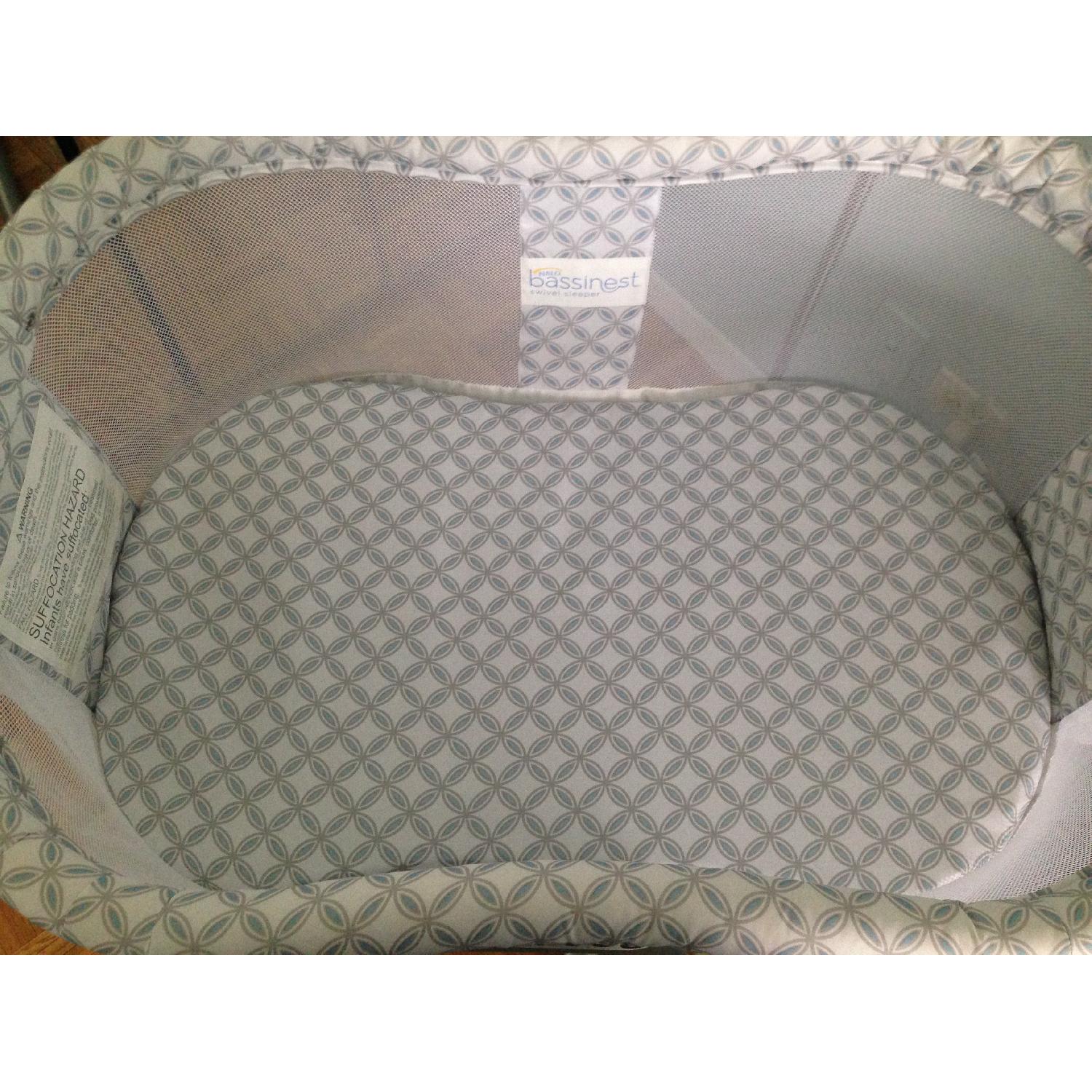 Halo Bassinest Premiere Series Swivel Sleeper Bassinet - image-3