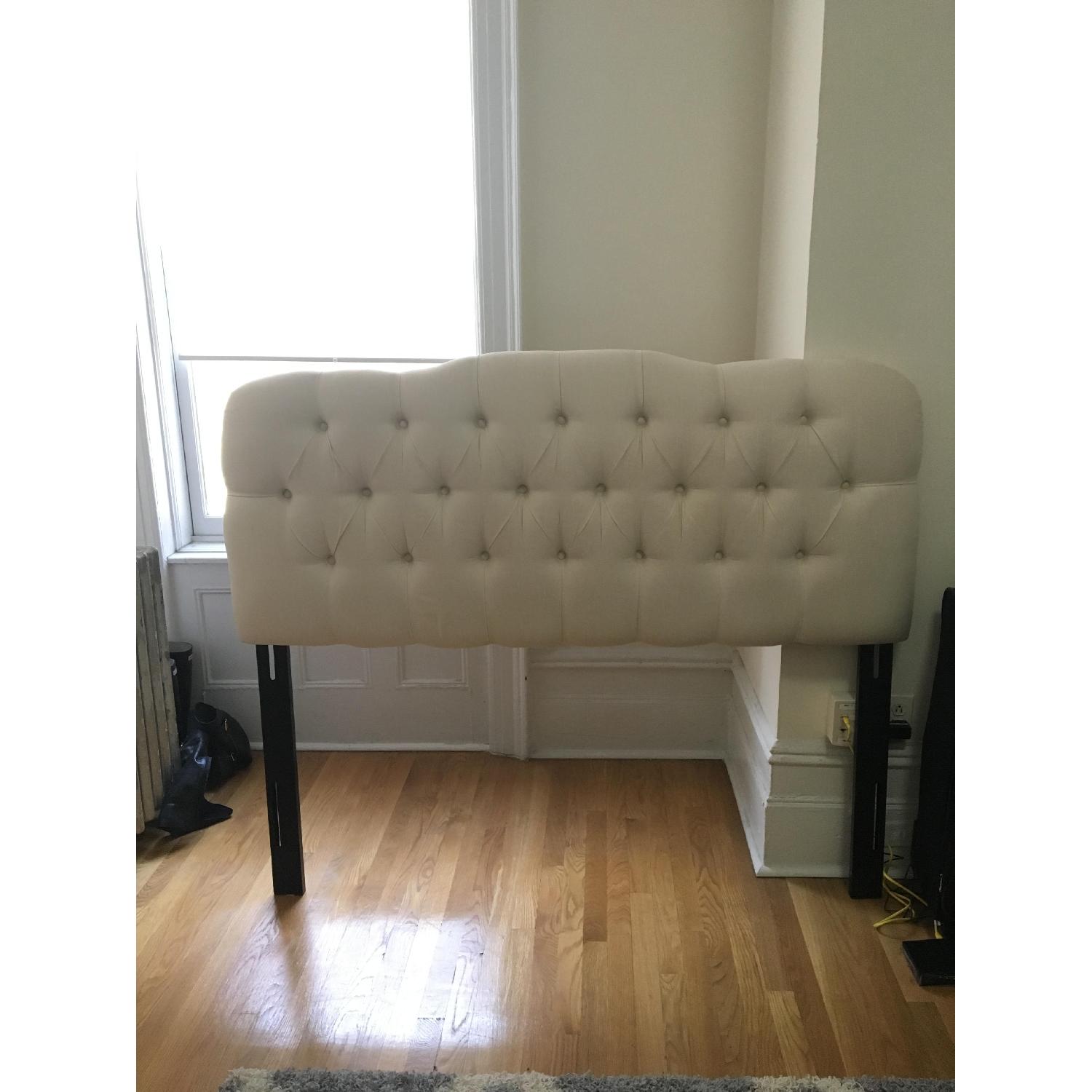 Skyline Furniture Queen Size Ivory Linen Tufted Headboard - image-4
