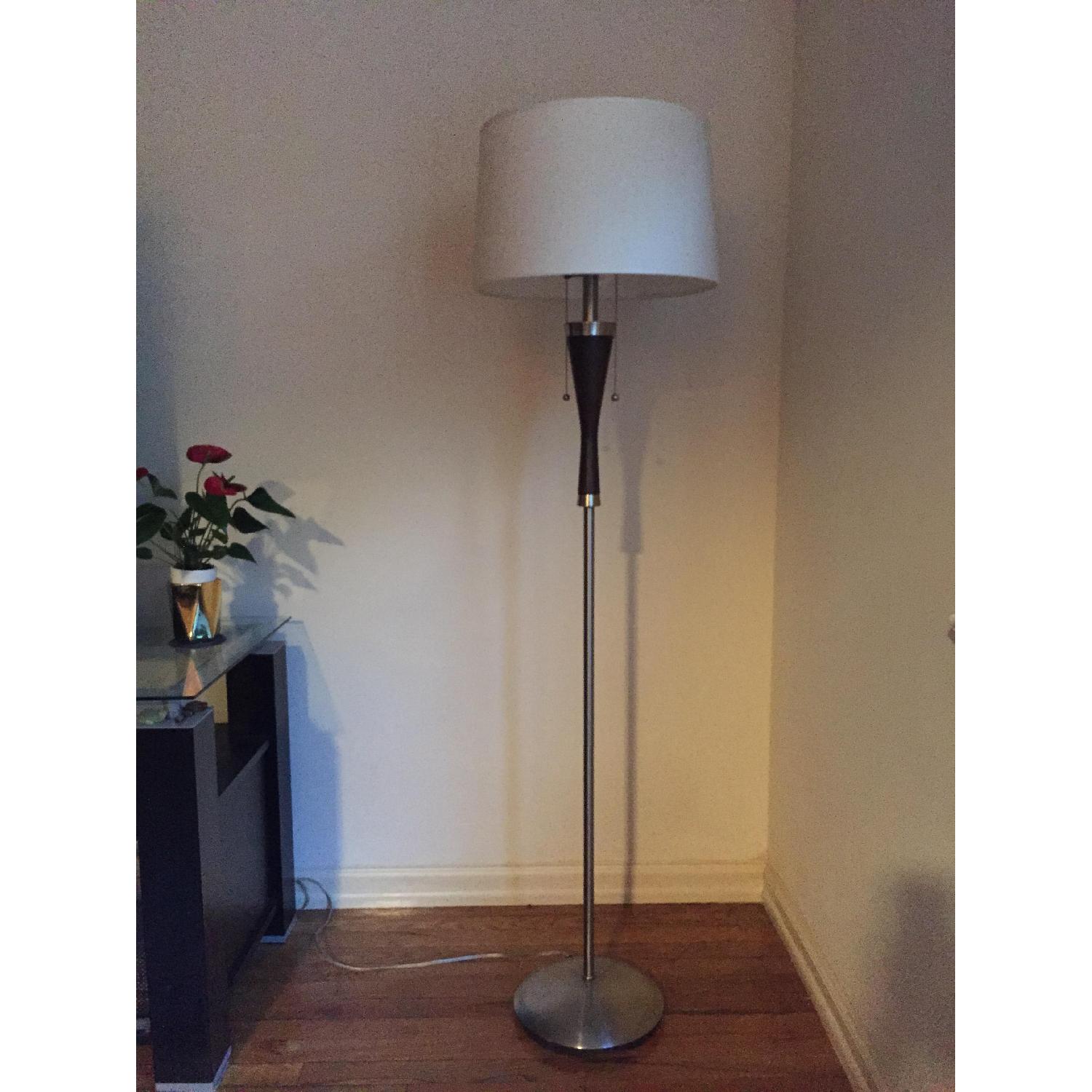 Raymour & Flanigan Floor Lamp - image-3