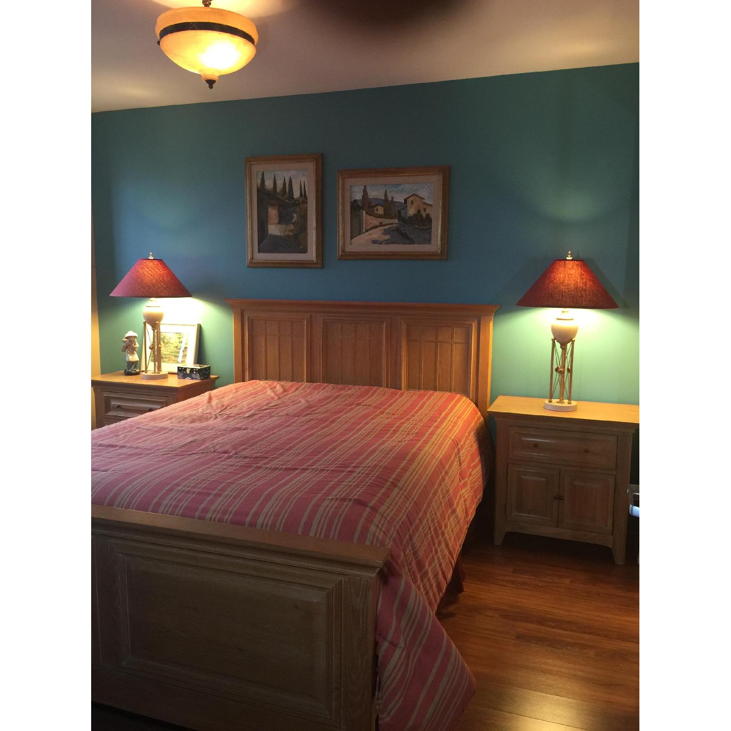 Thomasville Mission Style Queen Bed Set + 2 Matching Nightstands - image-1