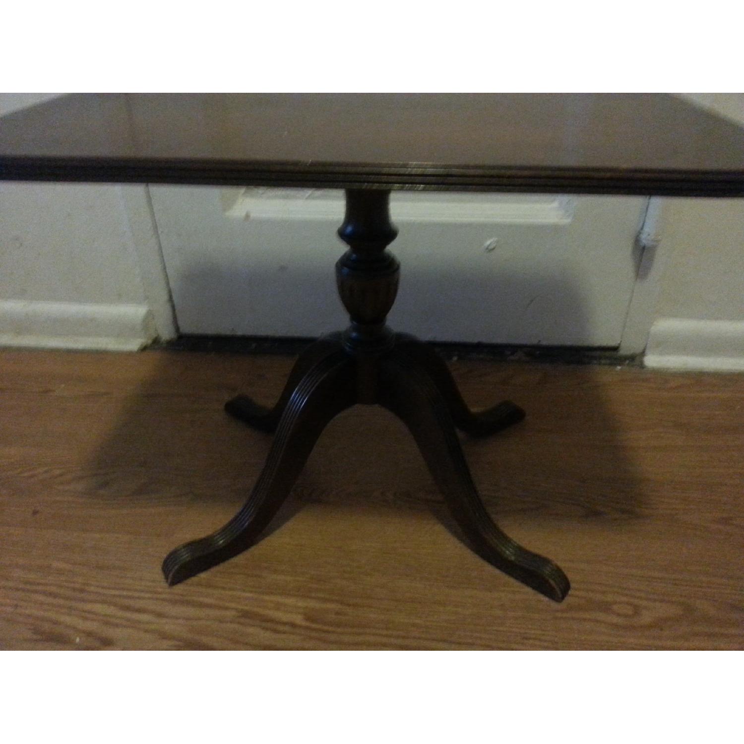 Small Mahogany Duncan Phyfe Table AptDeco