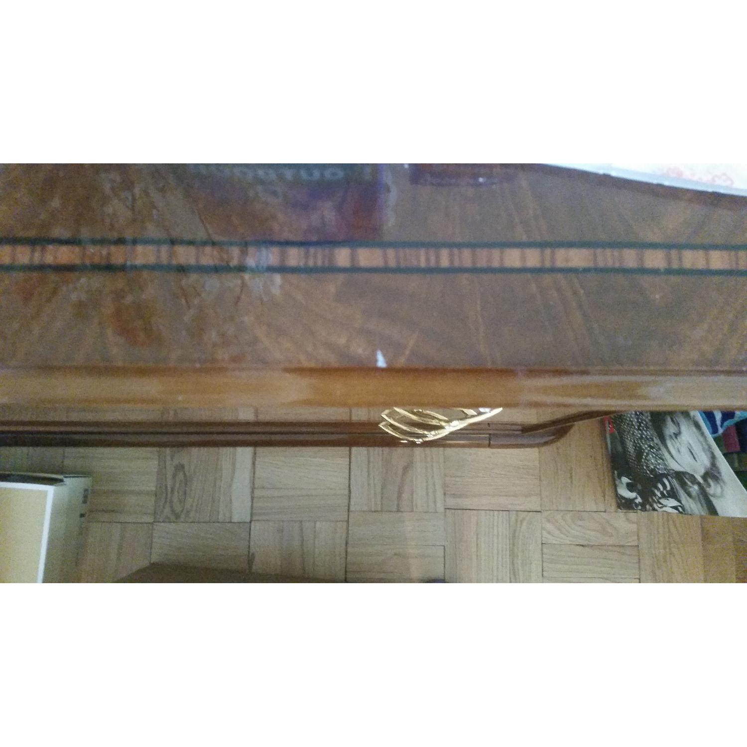 Dresser + 2 Nightstands - image-6