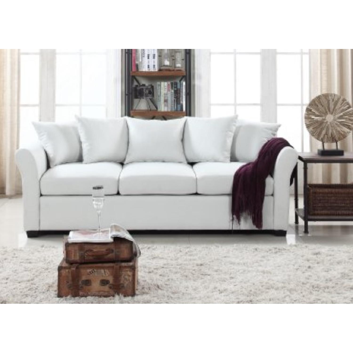 Red Barrel Studio Traditional Harland Linen Sofa - AptDeco