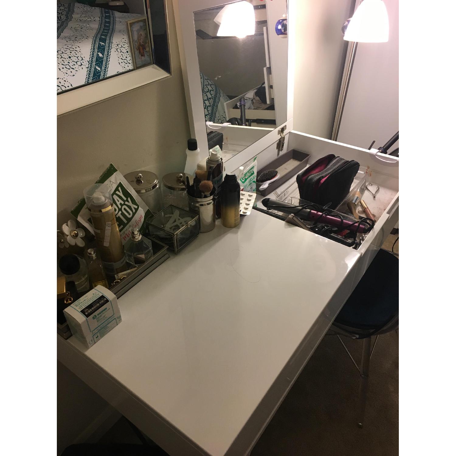 Wade Logan Clancy Desk Vanity w/ Mirror - image-3