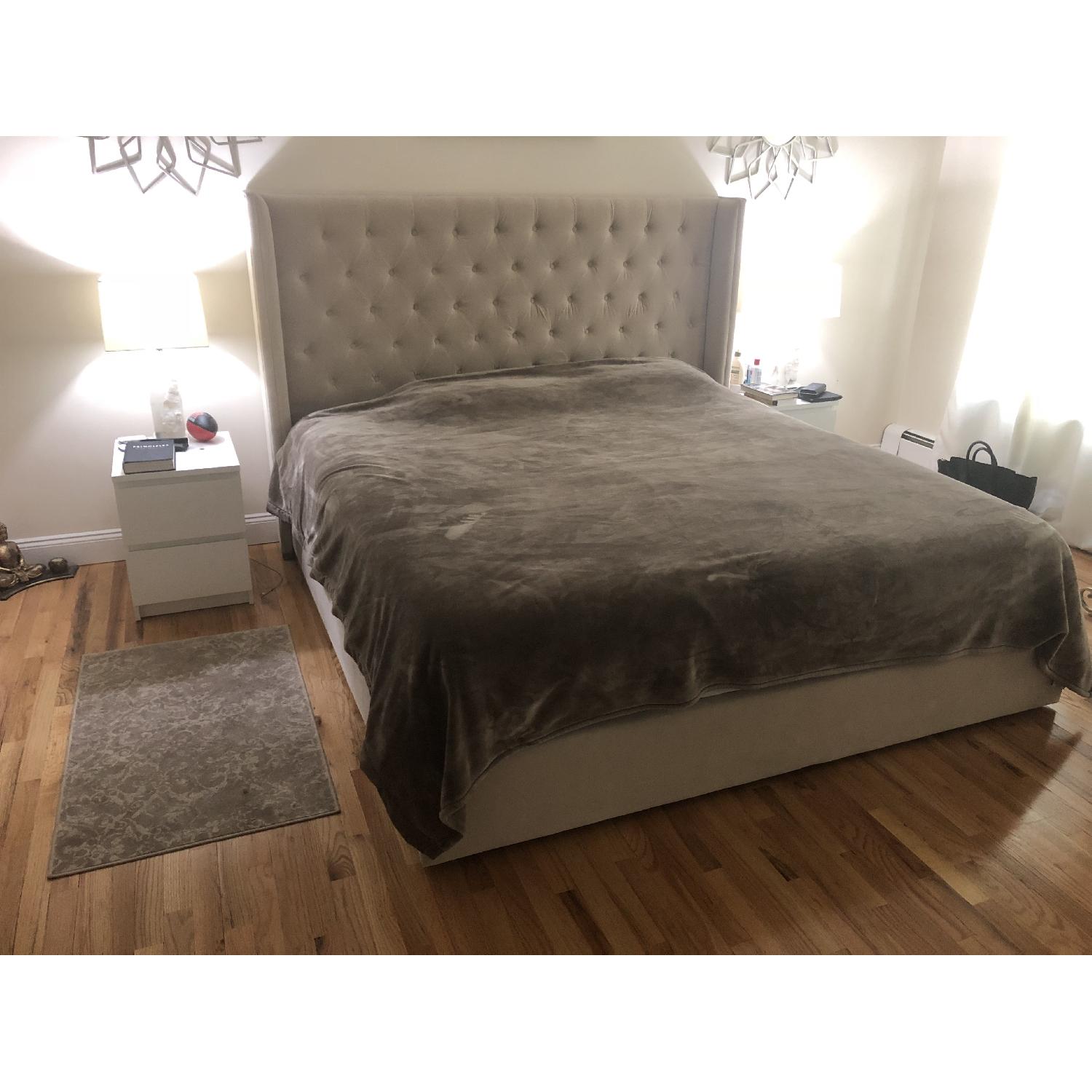 king size upholstered bed w tufted headboard aptdeco king size tufted headboard