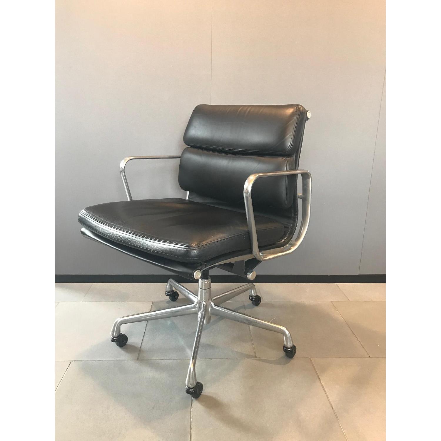 Herman Miller Eames Management Chair - image-1