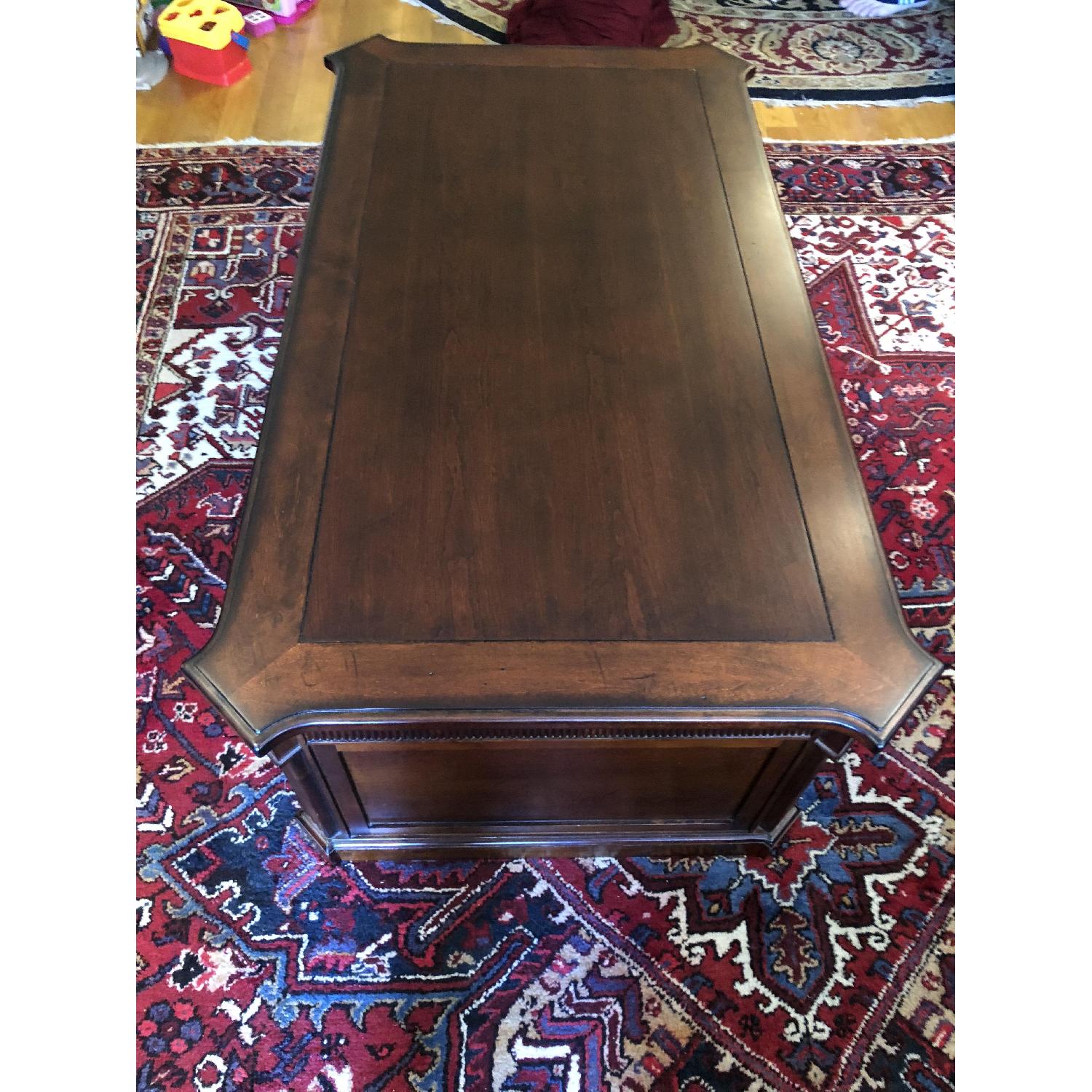 Bassett Elway Lift Top Coffee Table w/ Storage - image-6