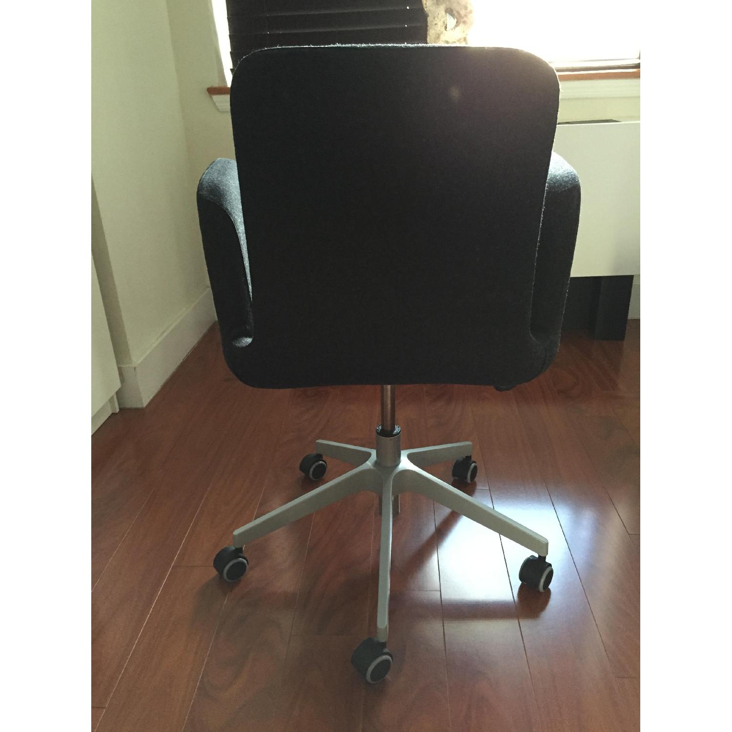Ikea Grey Office Chair AptDeco
