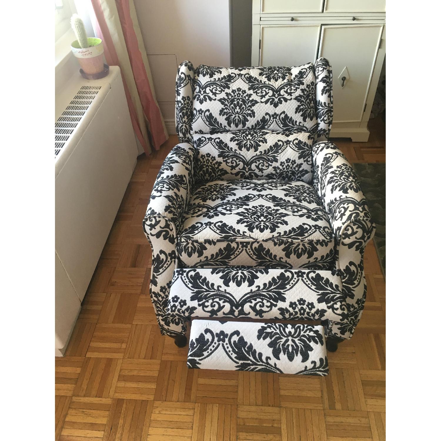 Black & White Floral Queen Ann Recliner - image-4