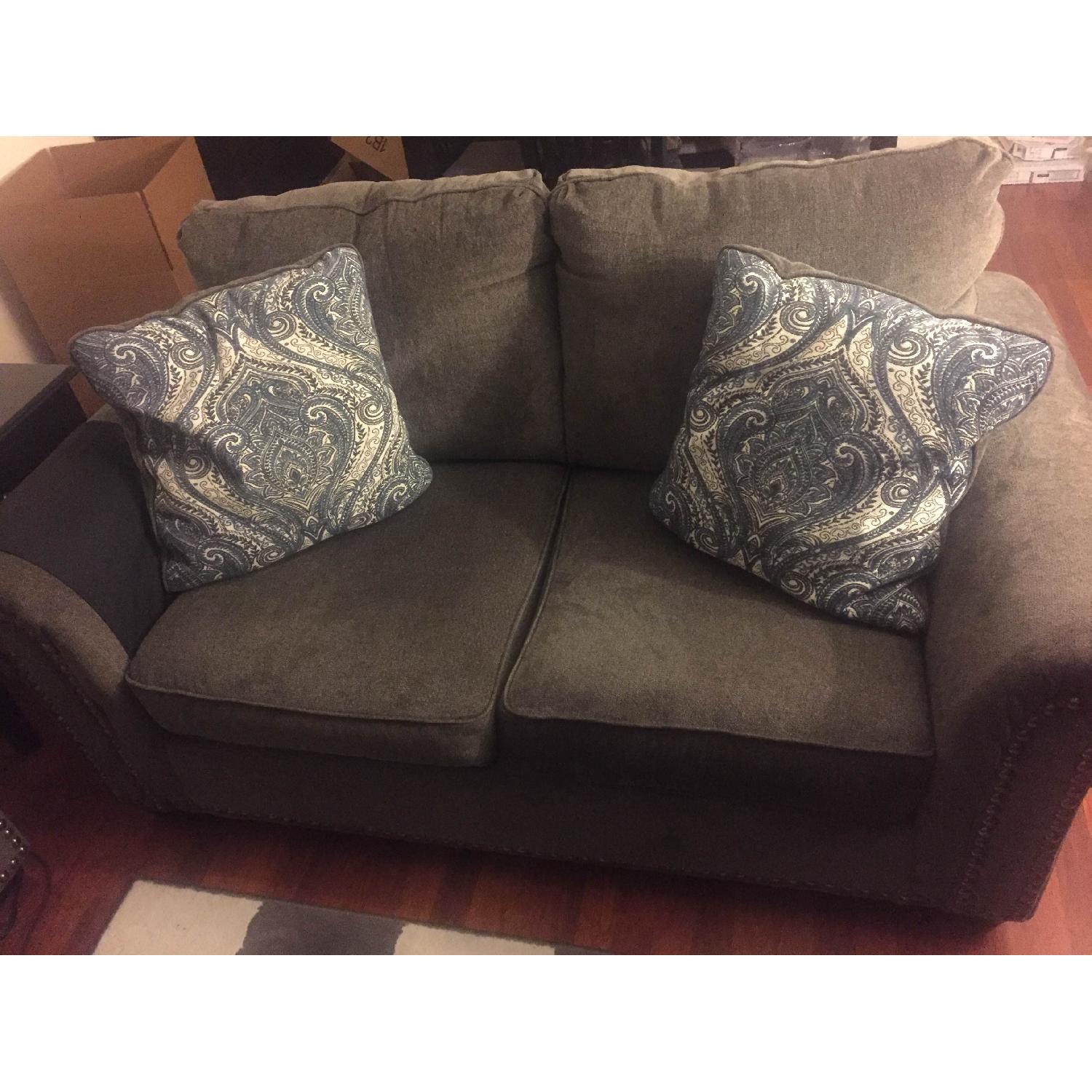 Ashley's Navasota Loveseat - image-2