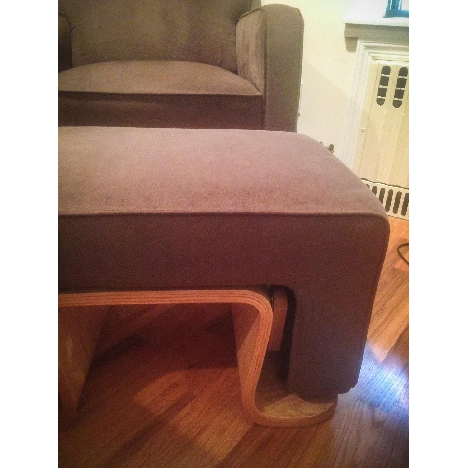 Nursery Works Cole Glider and Ottoman AptDeco