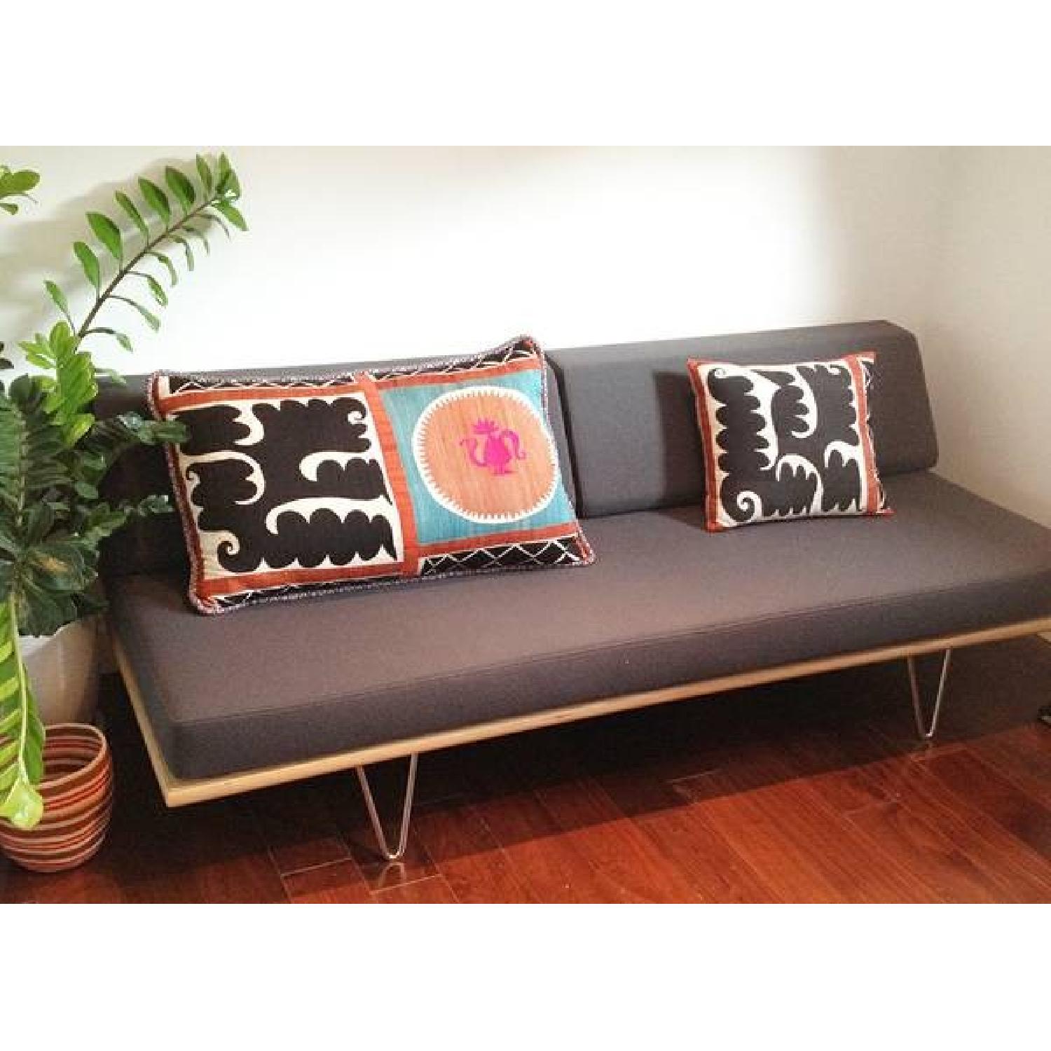 Modernica Case Study V-Leg Daybed - image-2