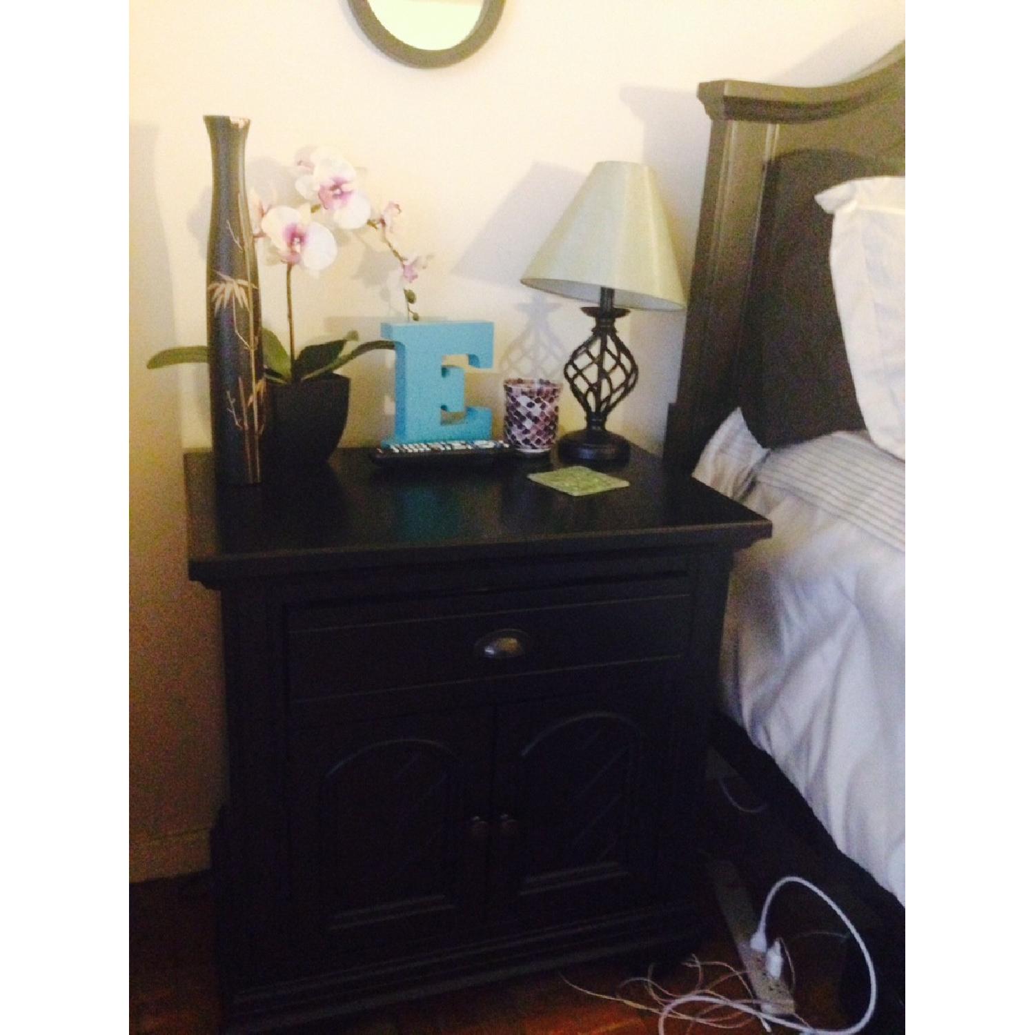 Bob's Furniture Black Bedroom Set - image-3