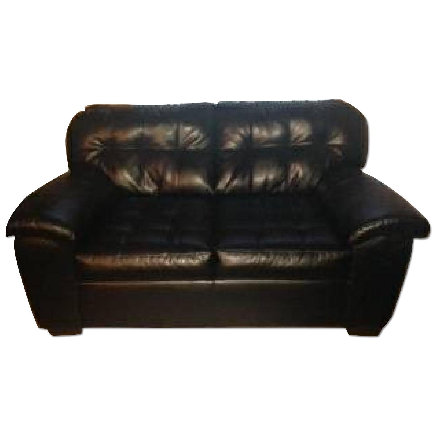 Bob's Furniture Black Leather Loveseat AptDeco