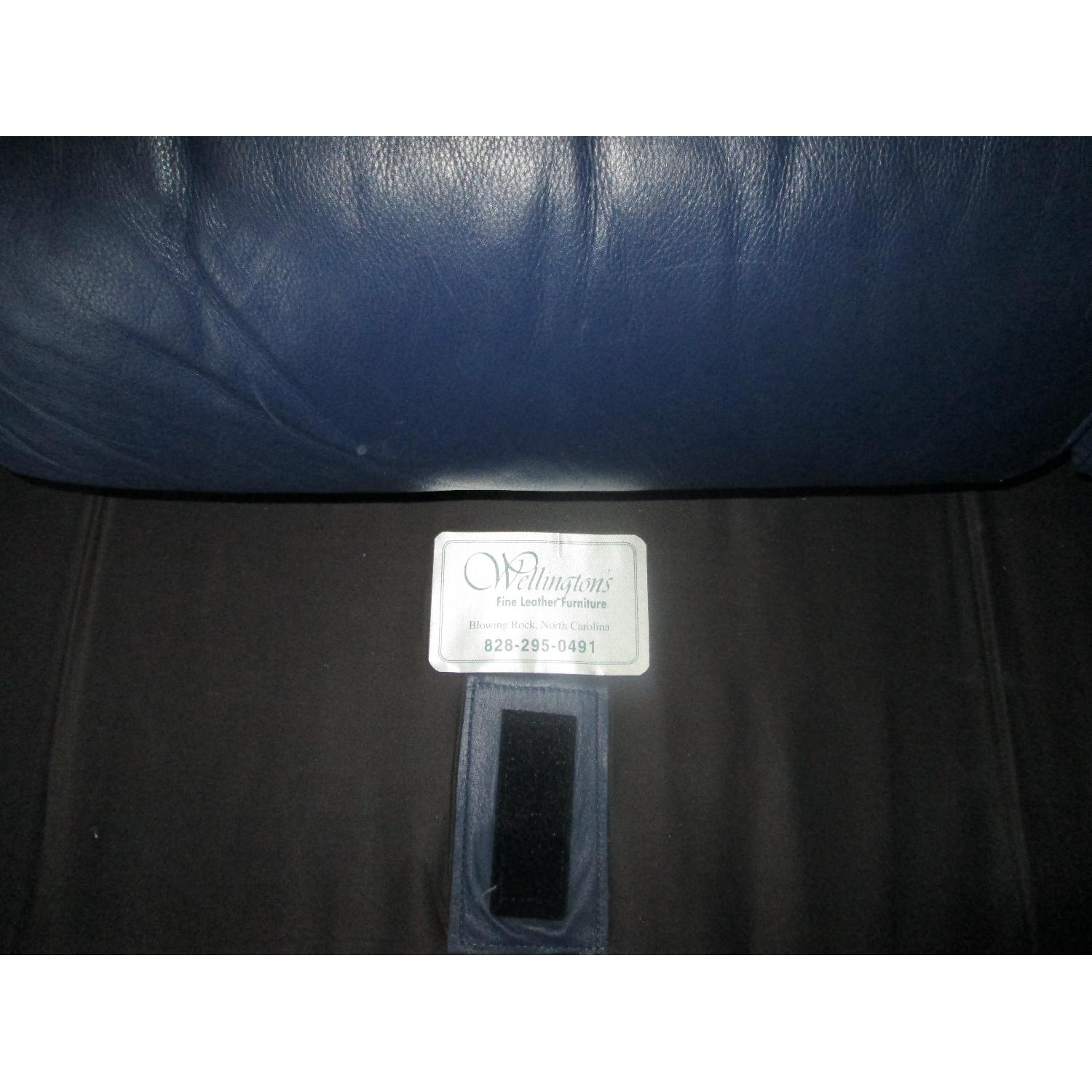 Wellington Furniture Leather Convertible Sofa and Loveseat - image-3