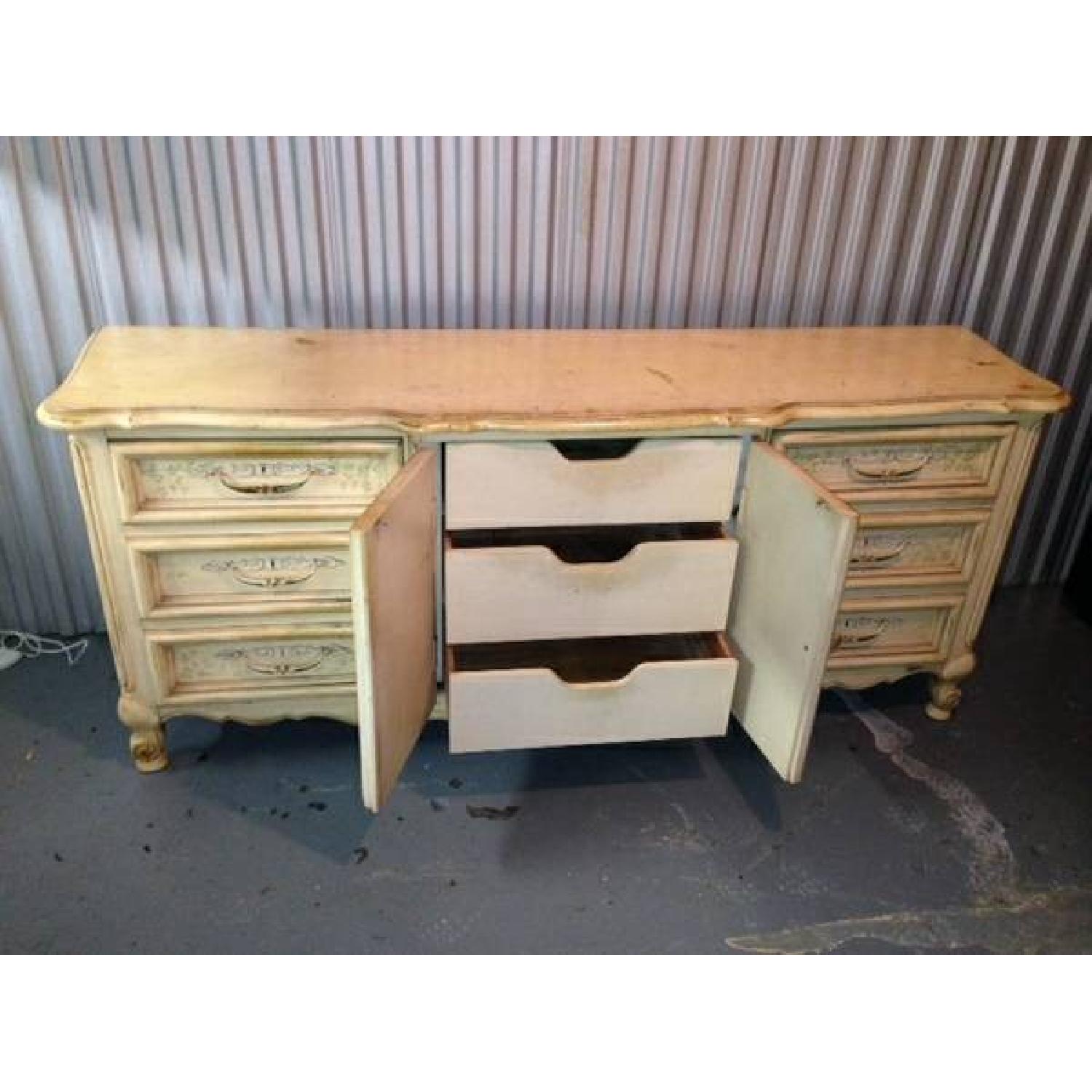 Thomasville Bedroom Set - image-3