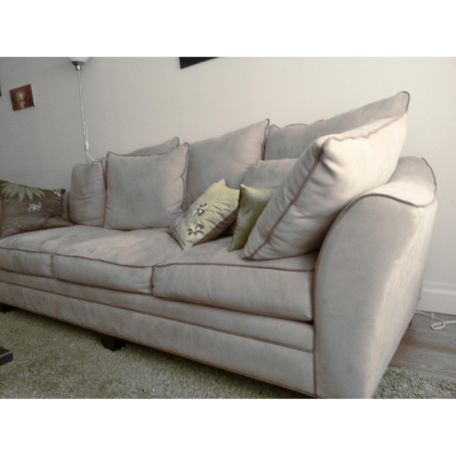 Briarwood Couch - image-1