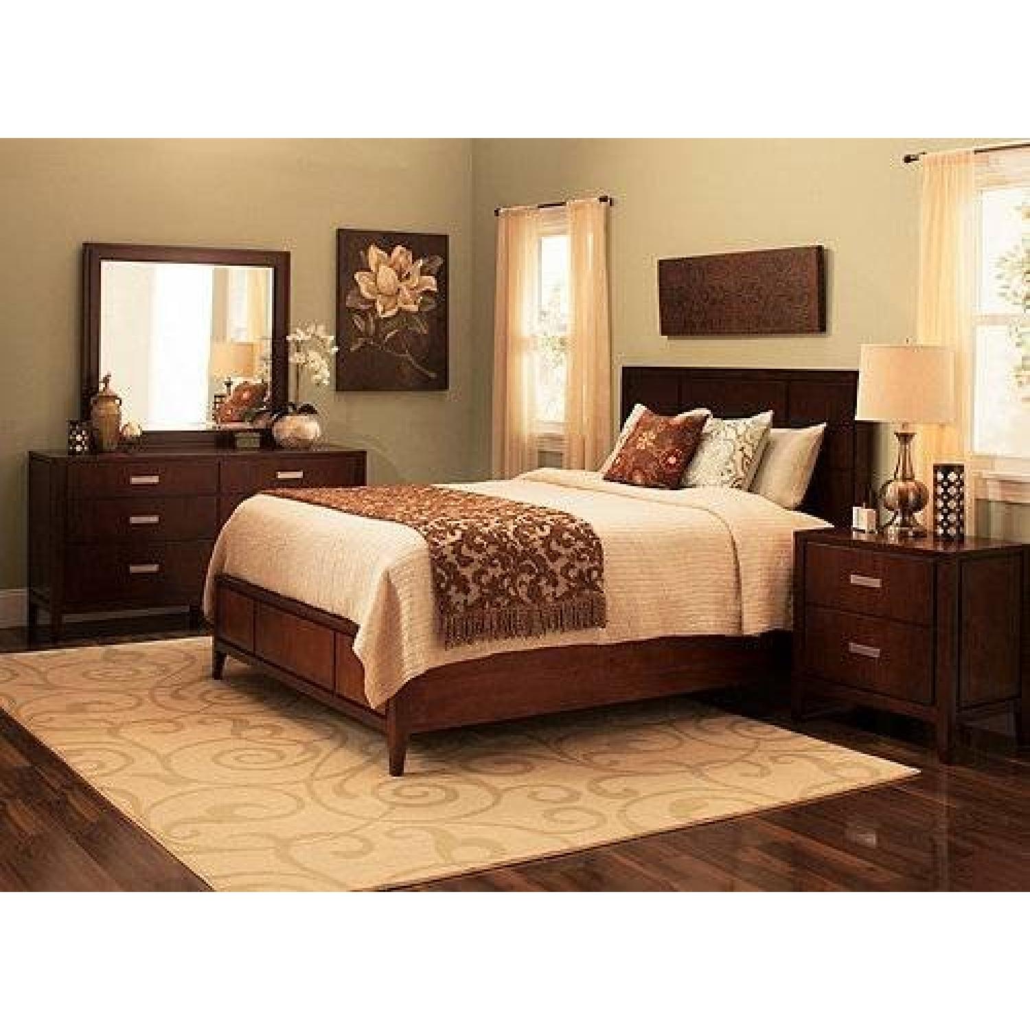 Raymour & Flanigan 5 Piece Bedroom Set - image-3