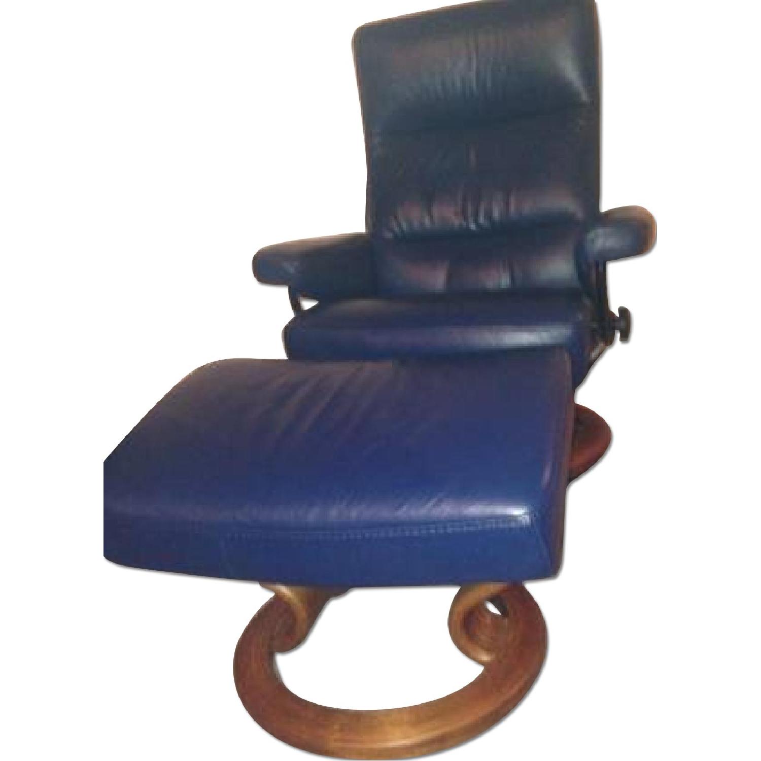 Ekornes Stressless Chair and Ottoman AptDeco
