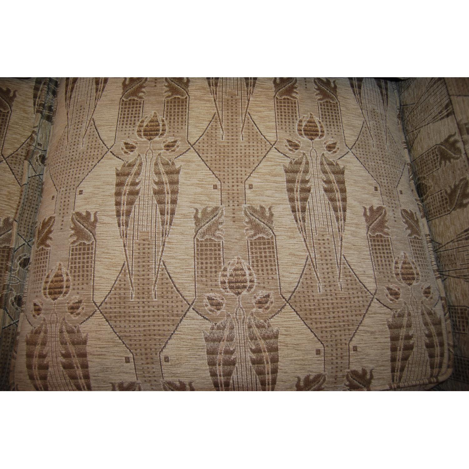 Stickley Fine Upholstery Sofa - image-5