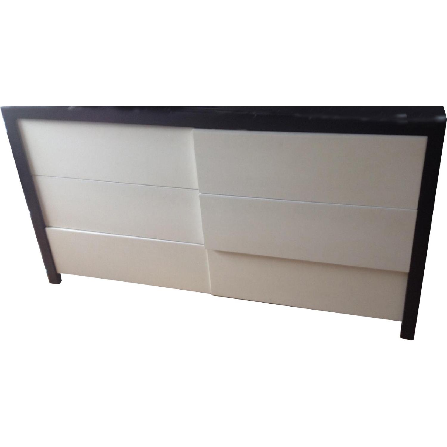 Macy's OPalier Queen Size Bedroom Set - image-8