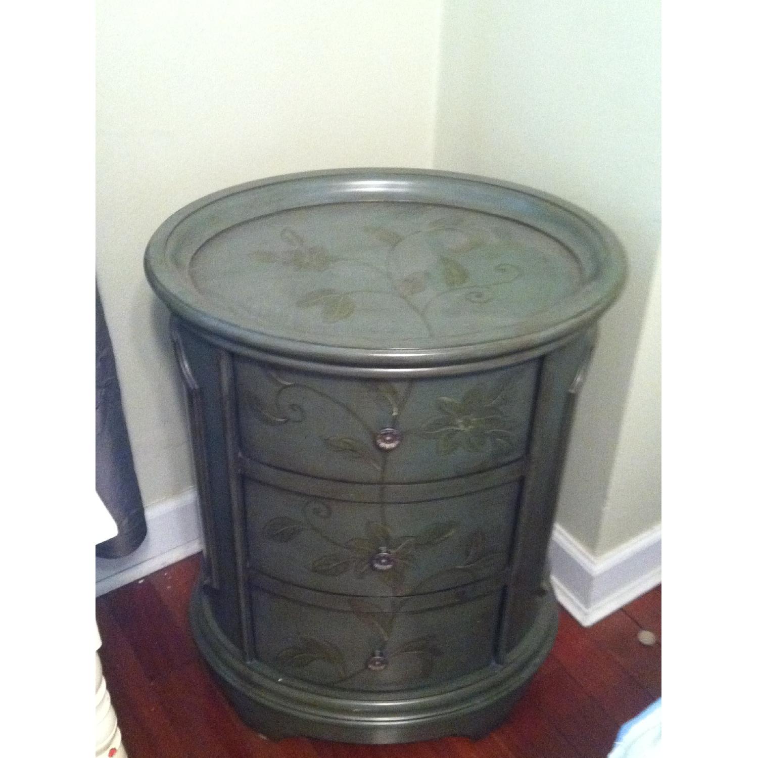 Home Goods Dresser + Night Stand Set - image-1