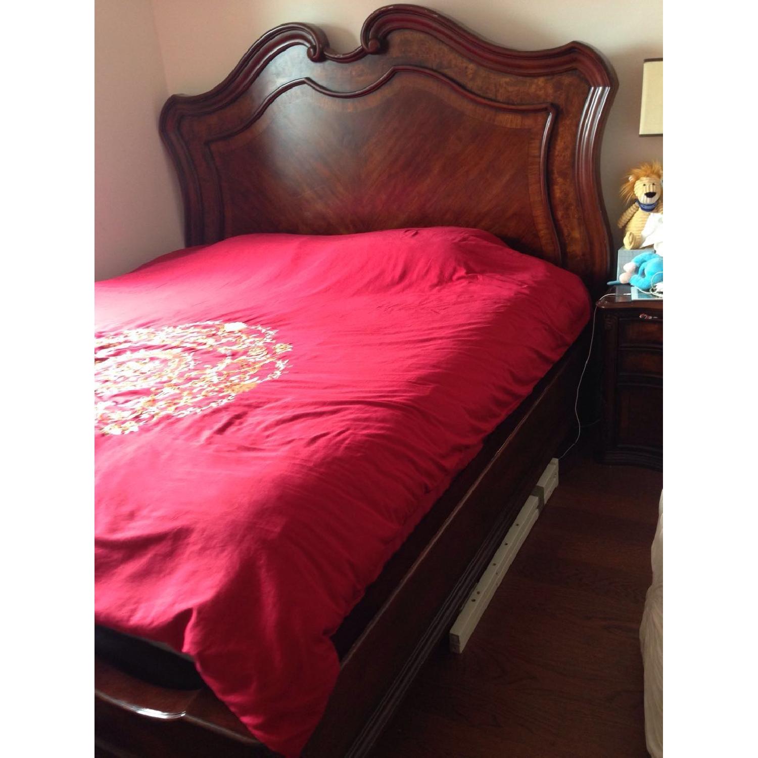 Raymour & Flanigan Pembrooke King Size Bed - image-2