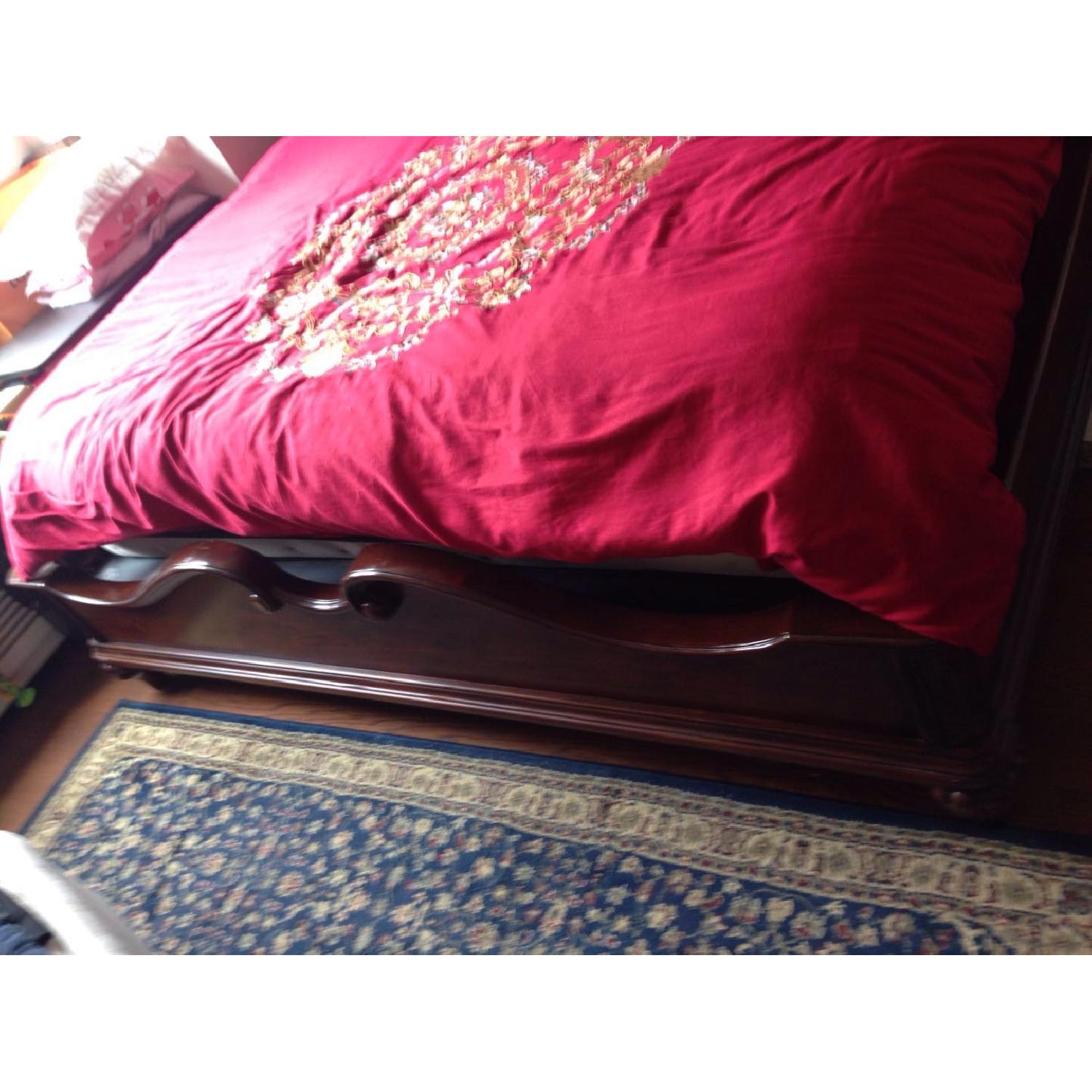 Raymour & Flanigan Pembrooke King Size Bed - image-4