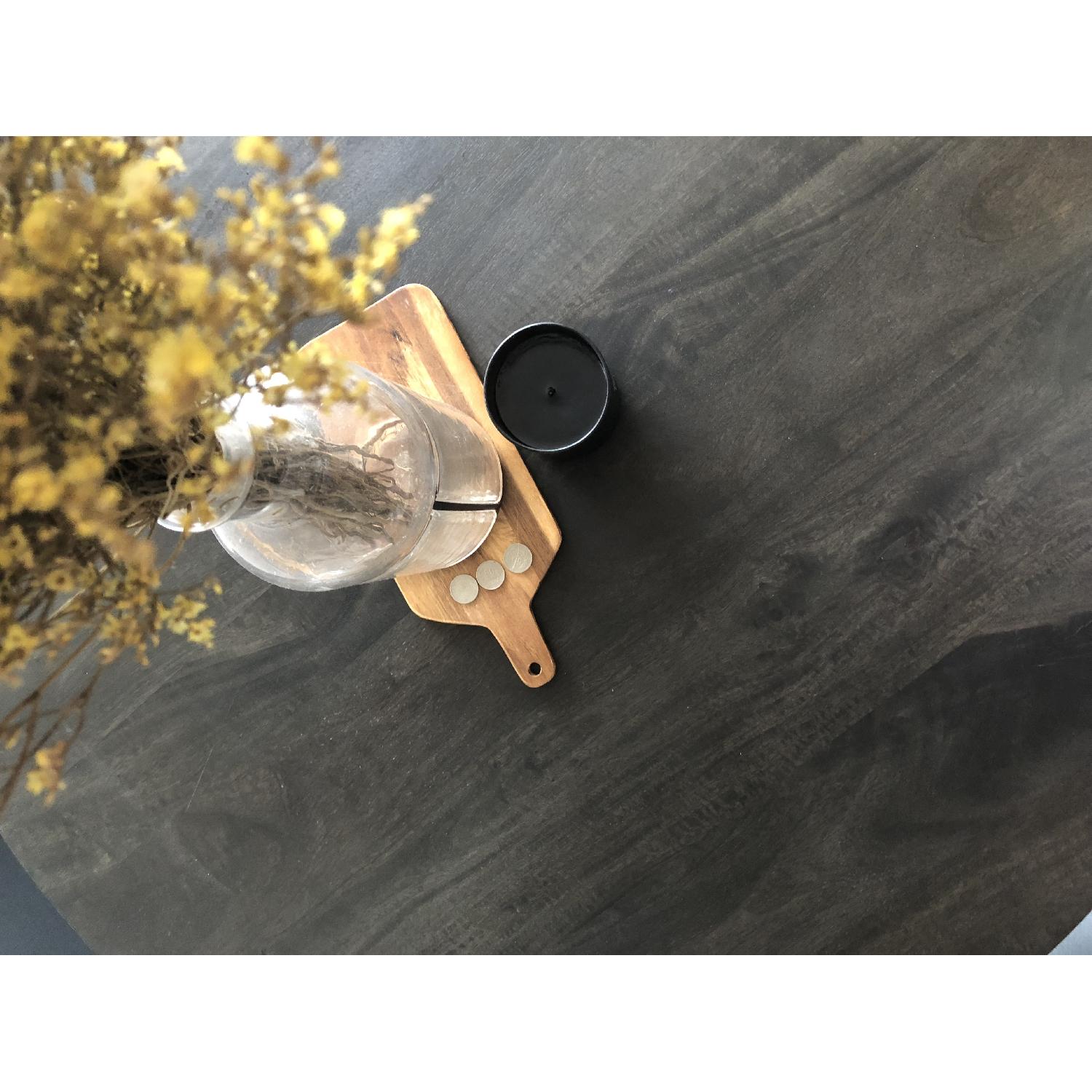 CB2 Peak Round Dining Table w/ 4 Phoenix Carbon Chairs - AptDeco